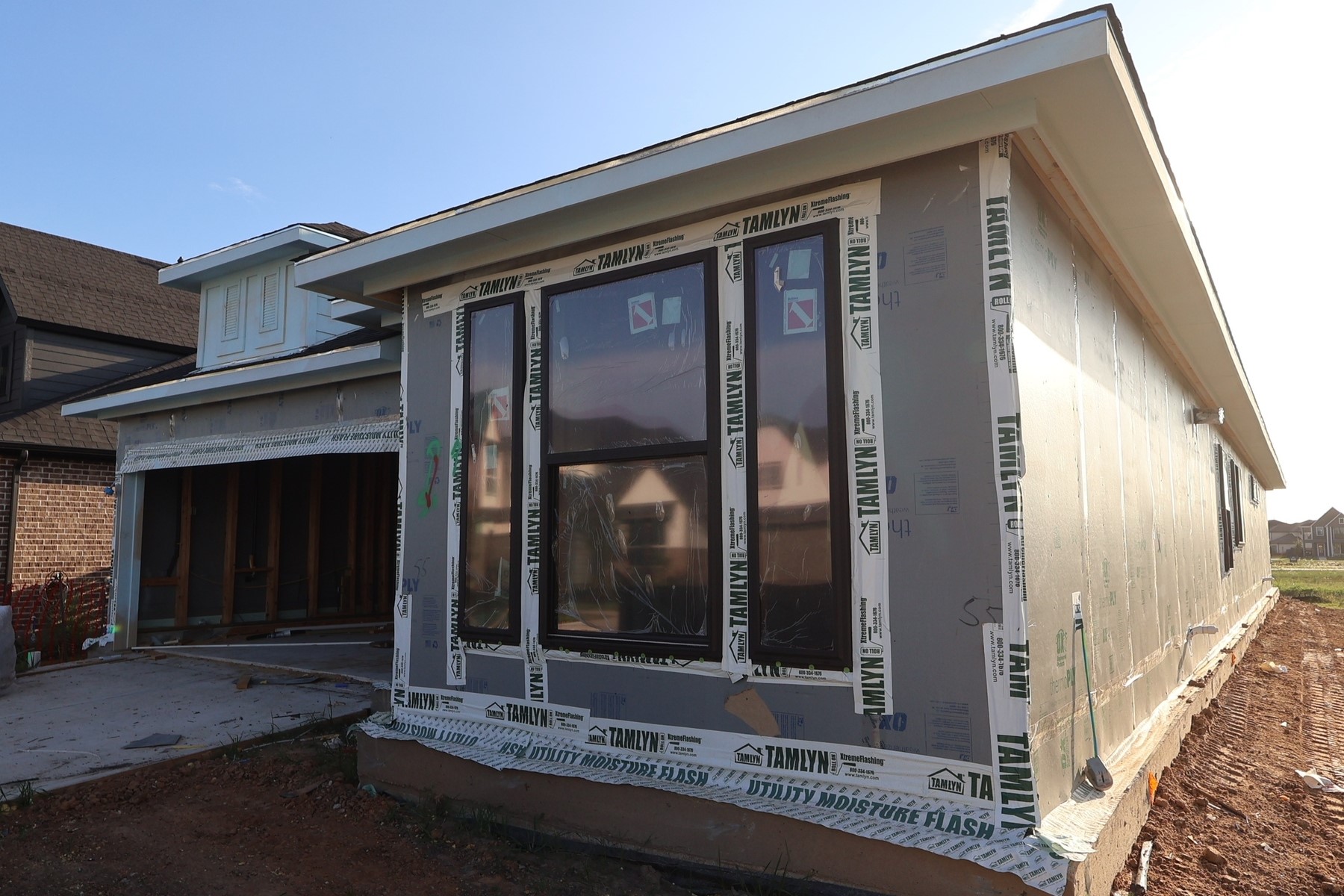 10918 Endeavor Drive Property Photo 14