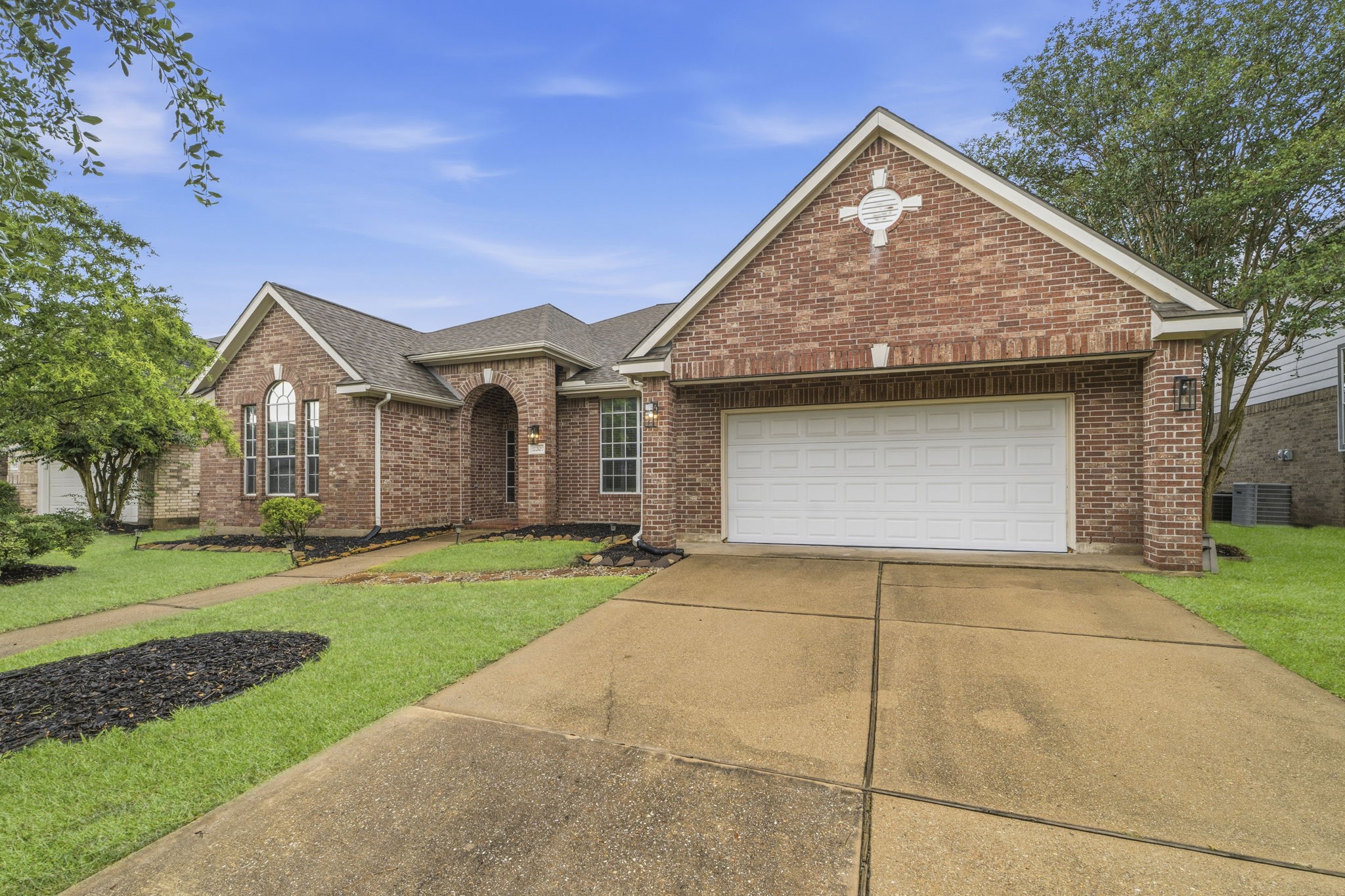 17207 Eagle Ledge Drive Property Photo 4
