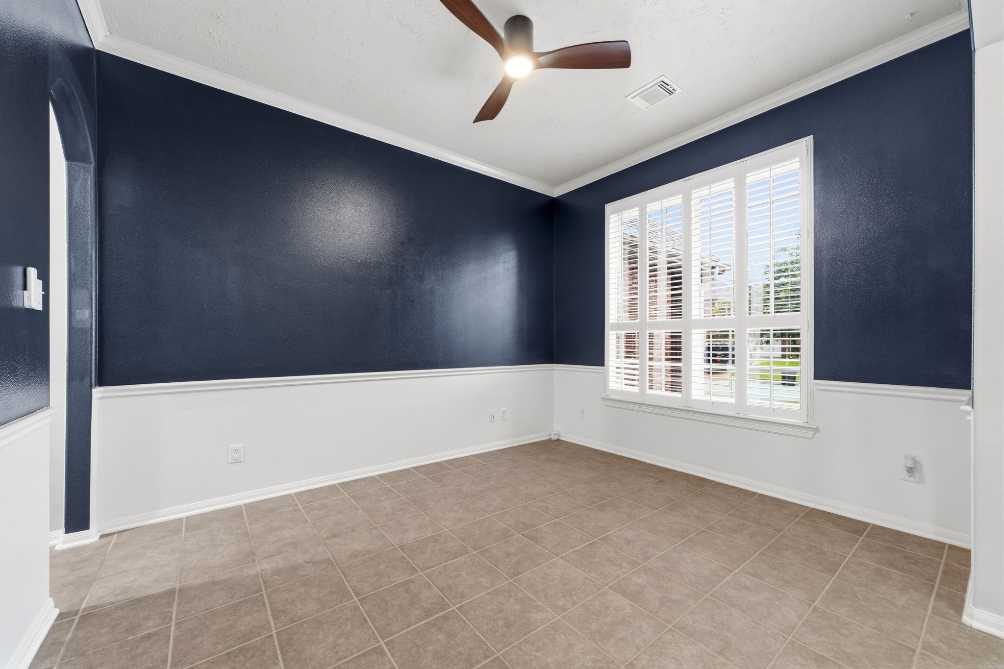 17207 Eagle Ledge Drive Property Photo 6