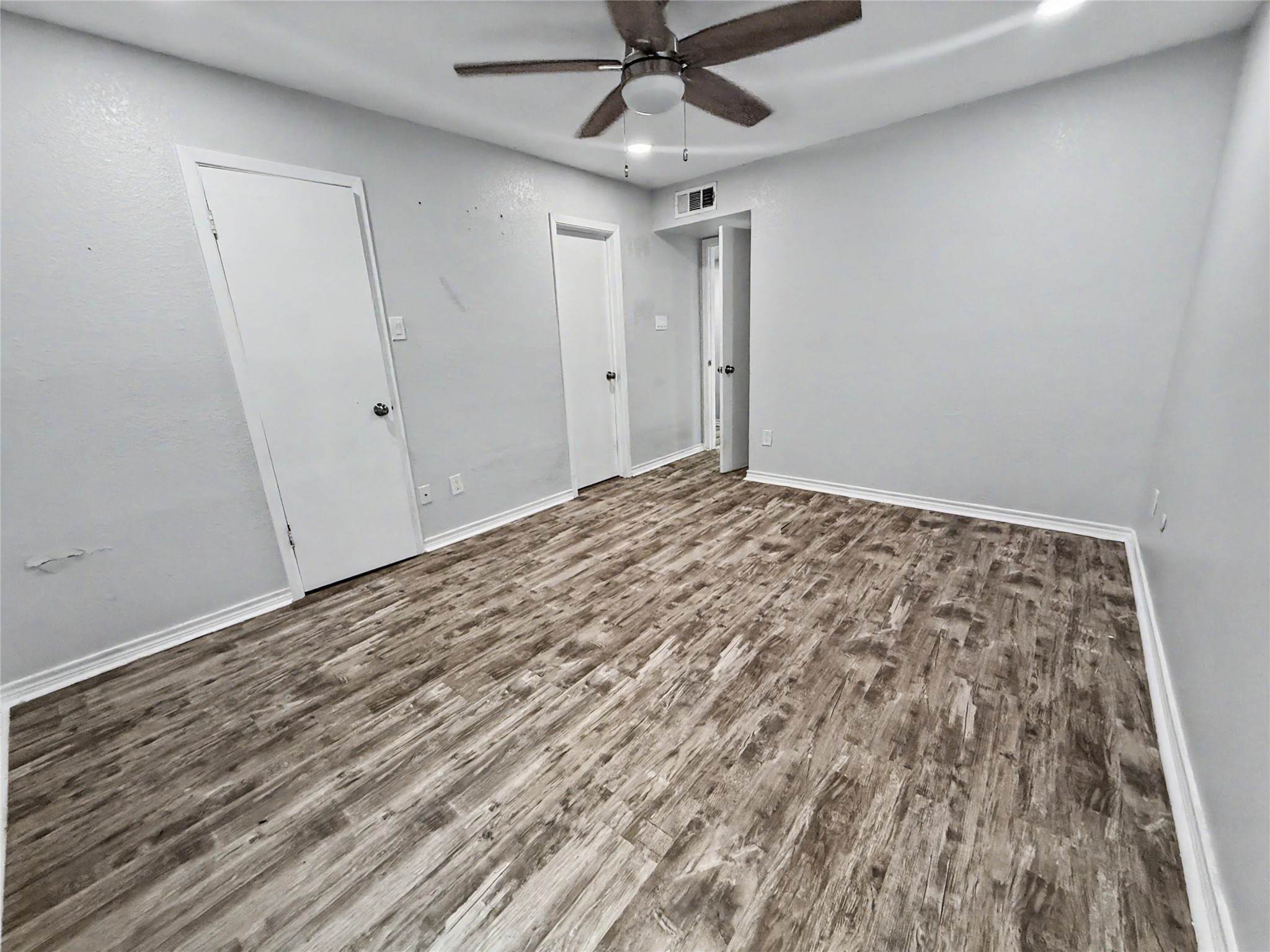 3220 69th Street B12 Property Photo 16