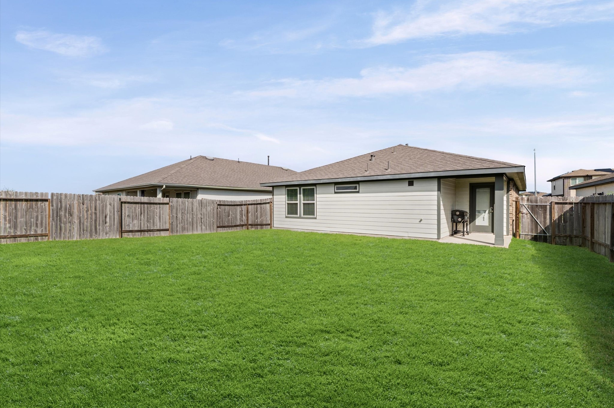 7606 Rainham Valley Lane Property Photo 16