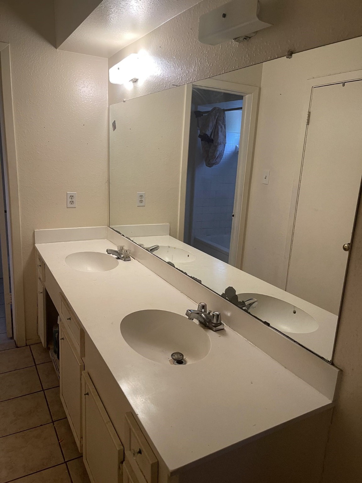 708 Carol Lynn Drive Property Photo 8