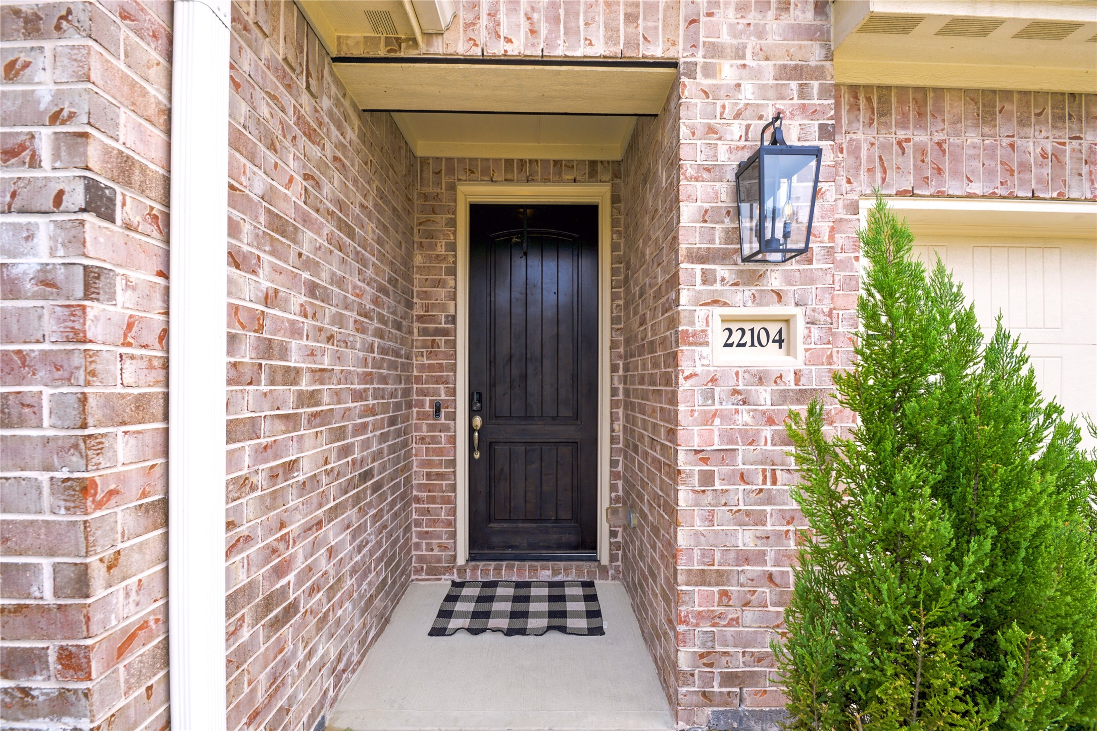 22104 Volante Drive Property Photo 7