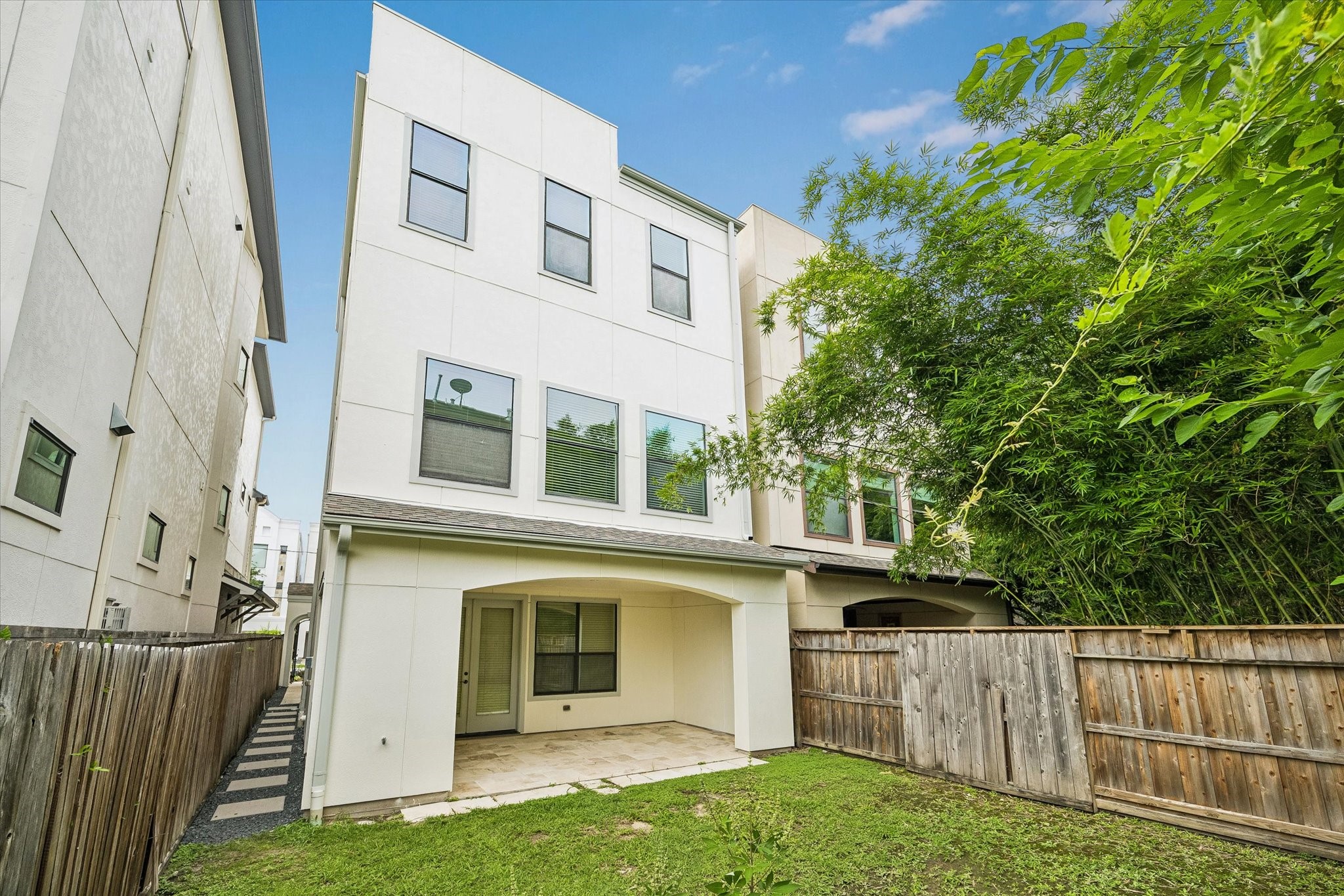 5411 Gibson Street Property Photo 6