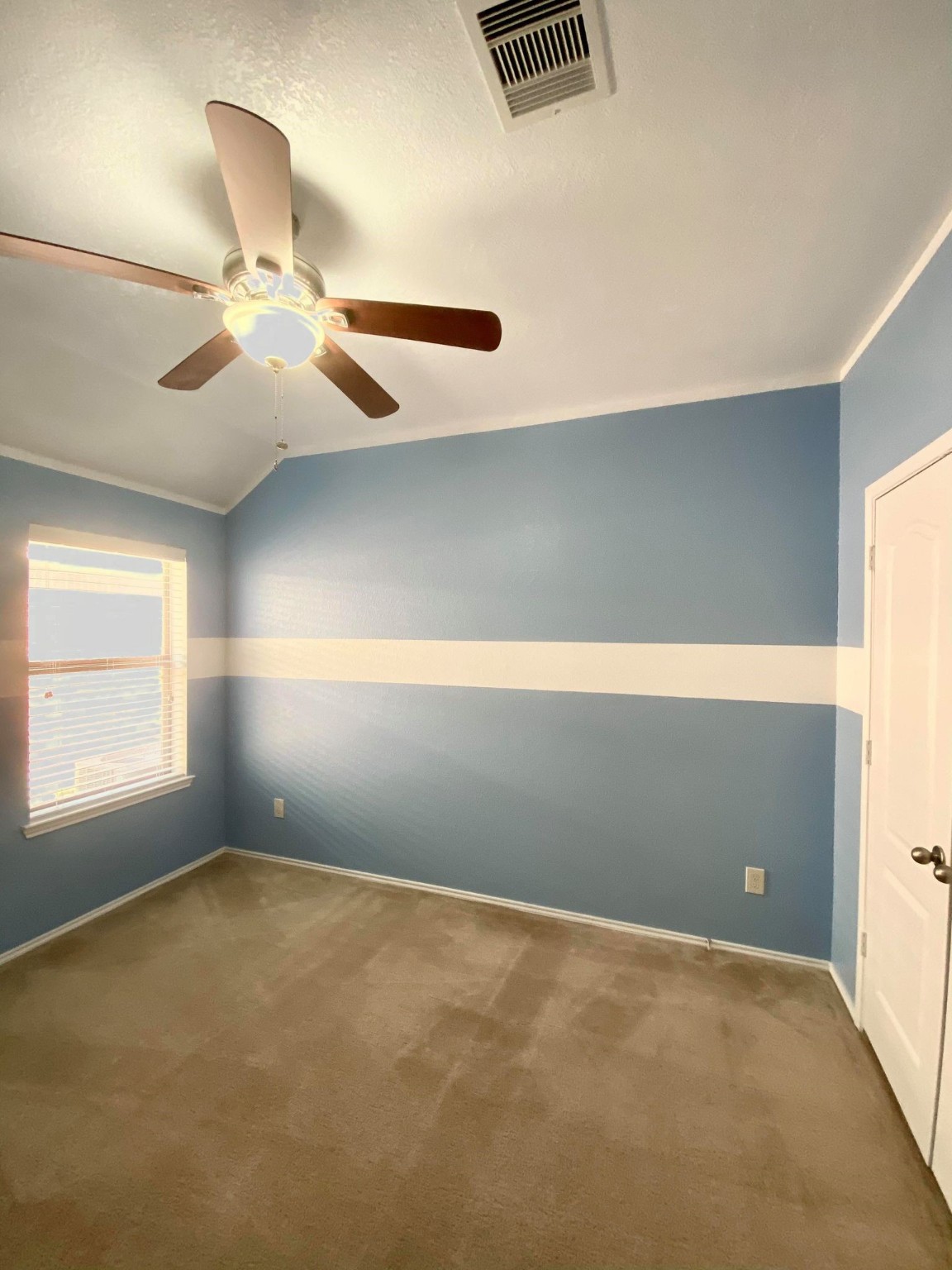 21494 Kings Bend Drive Property Photo 15