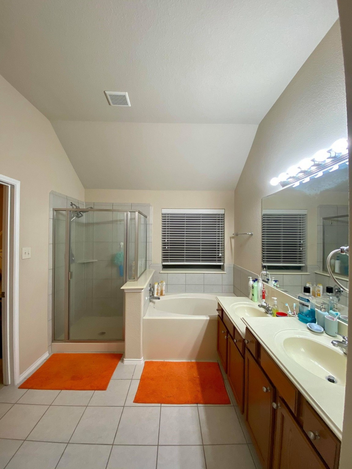 21494 Kings Bend Drive Property Photo 18