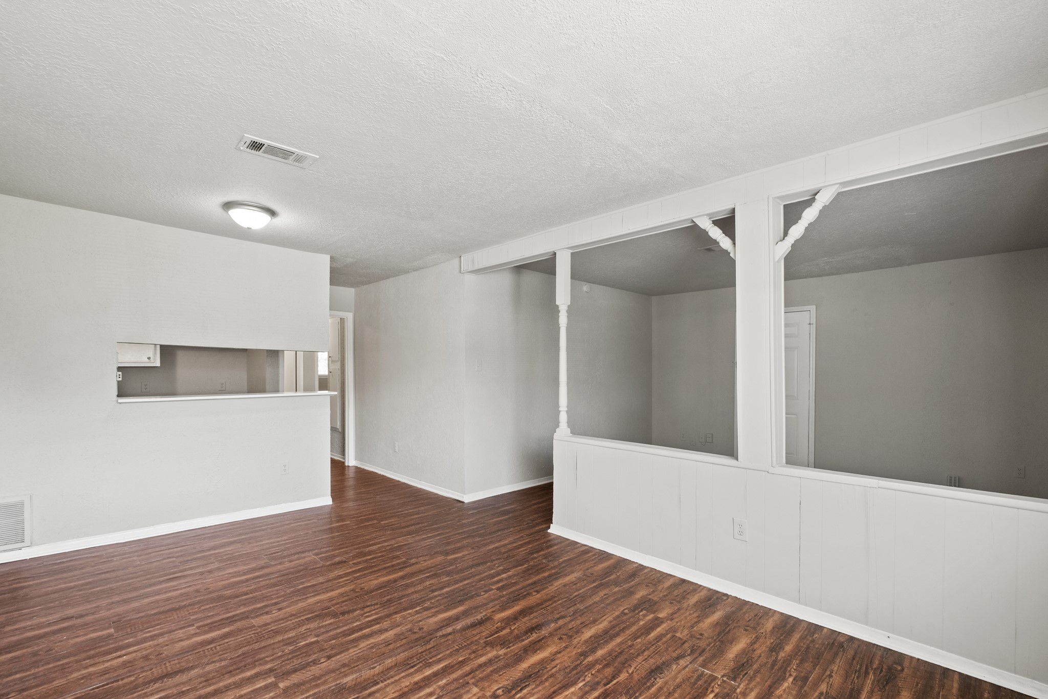 5023 Shorehaven Circle Property Photo 3