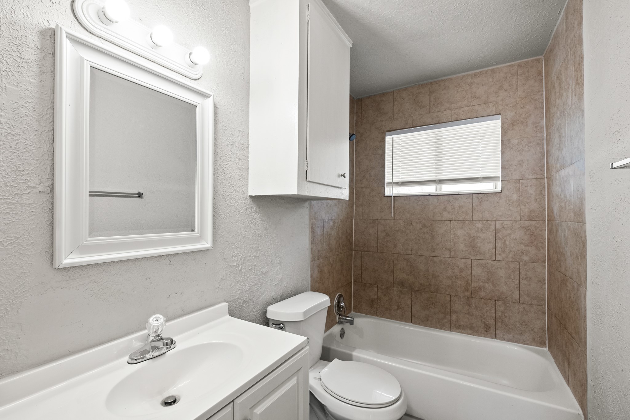 5023 Shorehaven Circle Property Photo 8
