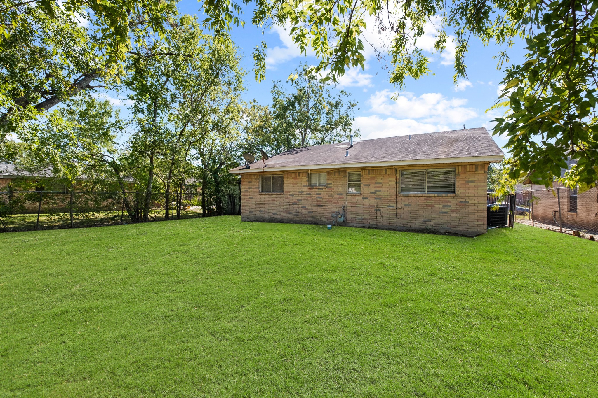 5023 Shorehaven Circle Property Photo 11