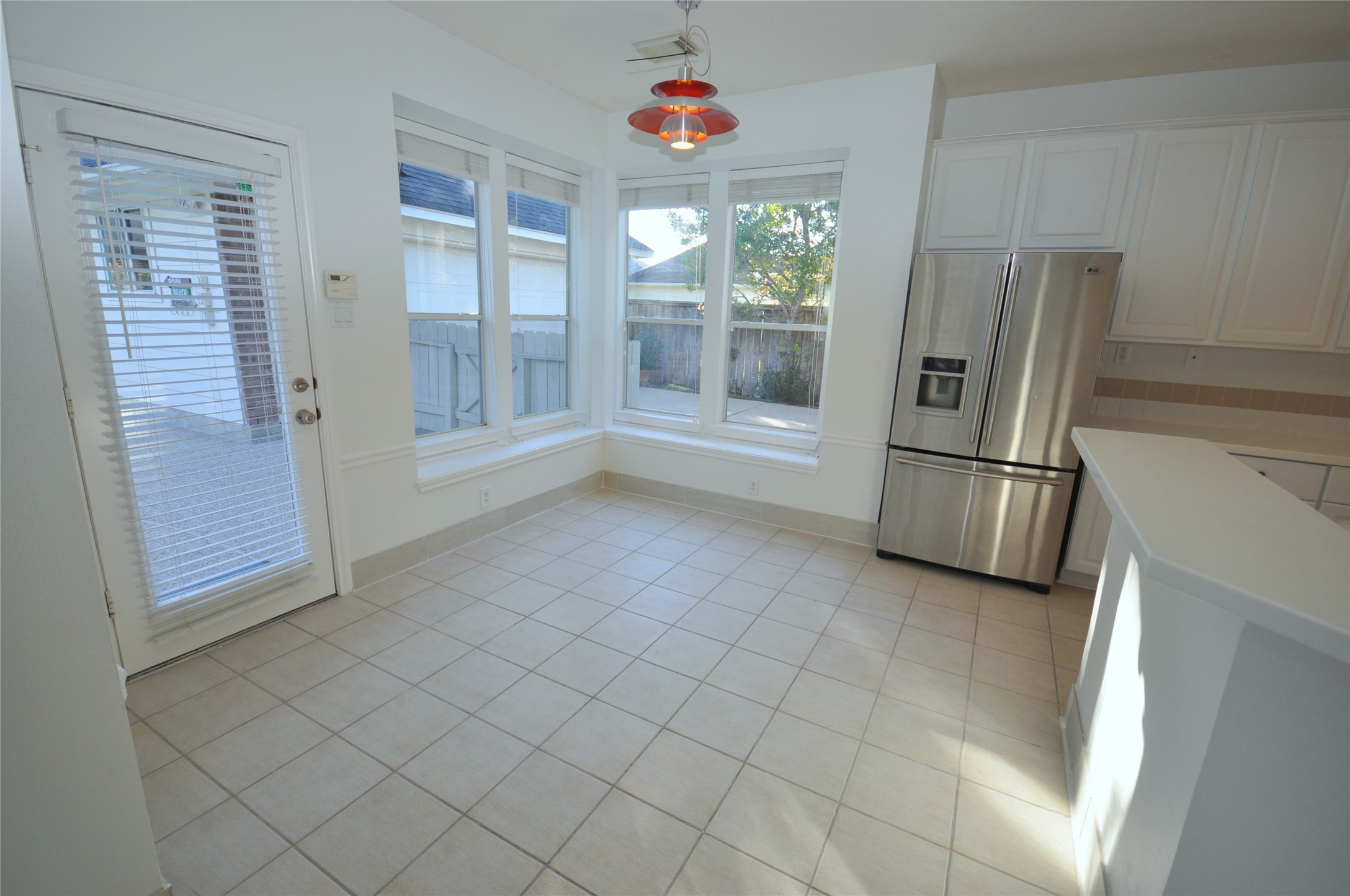 5634 Heather Run Property Photo 8