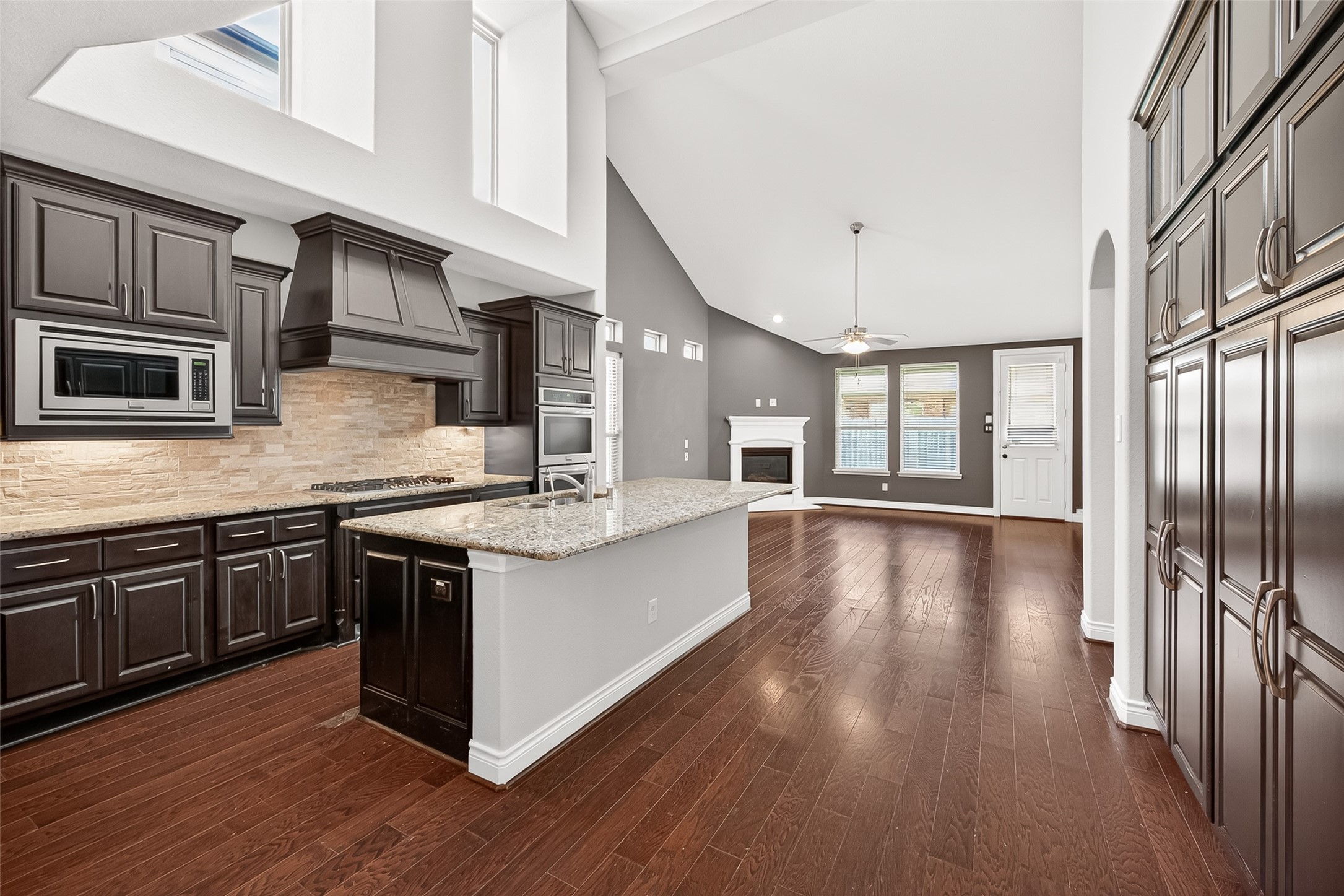 24122 Valencia Ridge Lane Property Photo 9