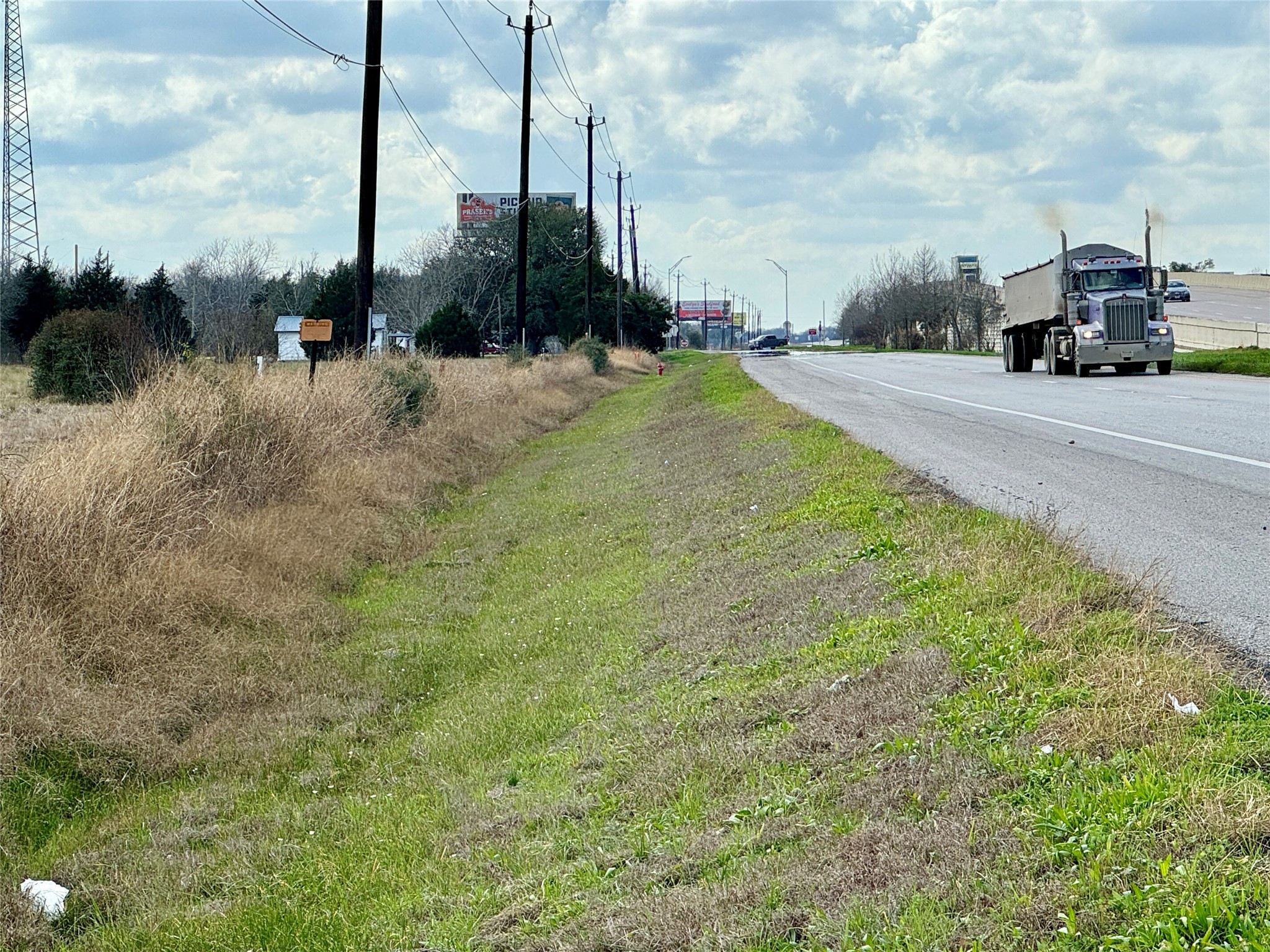 12425 Us-59 Property Photo 4