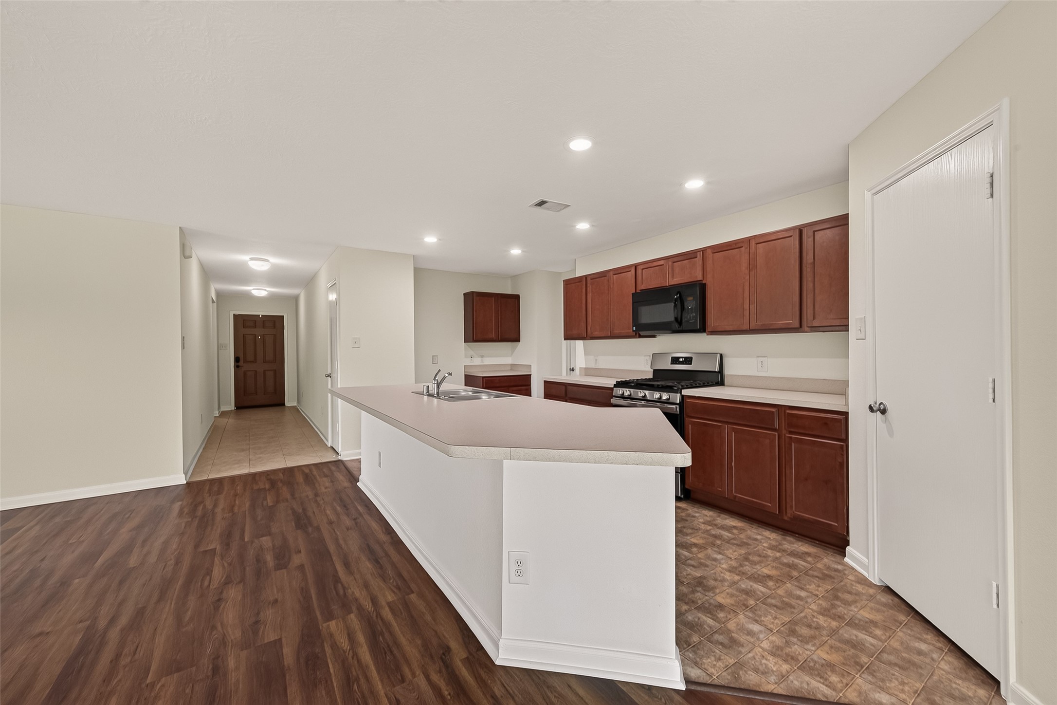 3406 Trent Stone Lane Property Photo 15