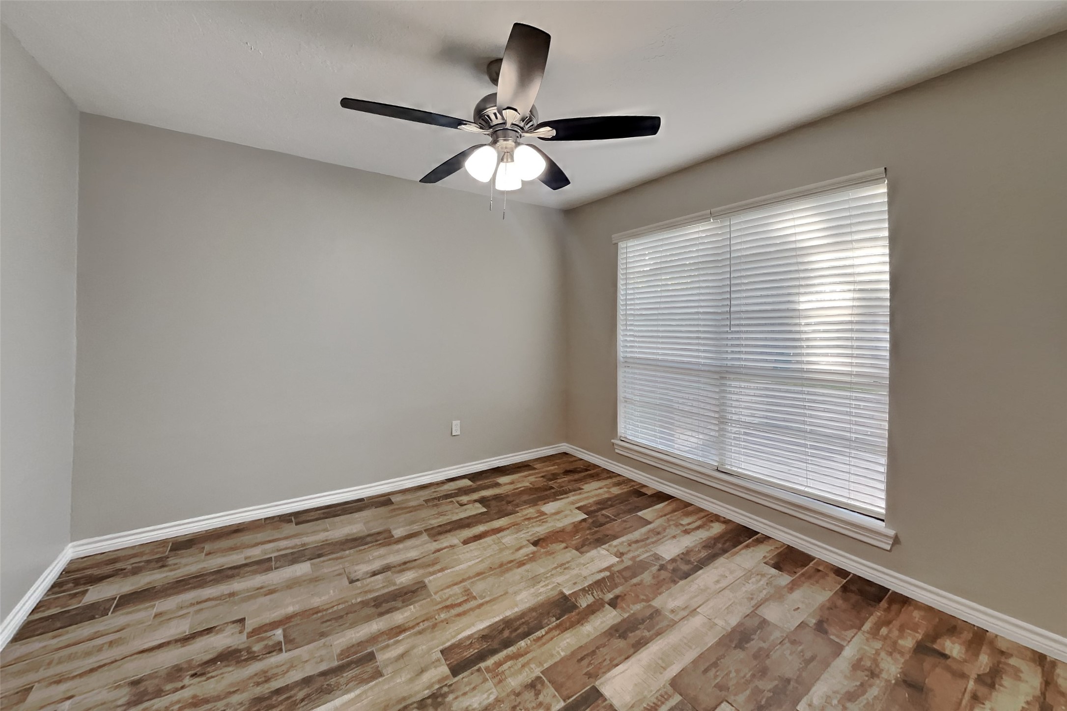22435 Lost Creek Road Property Photo 15