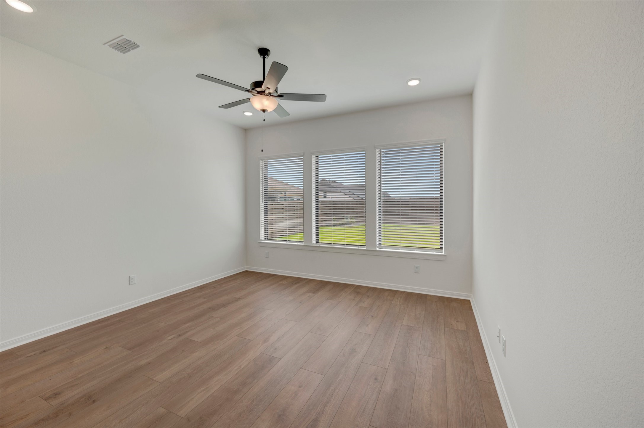 5015 North Star Trail Property Photo 31
