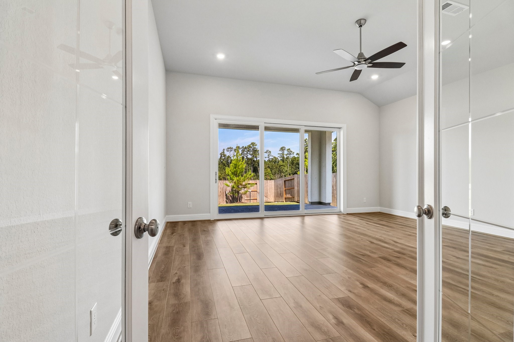15906 Iris Meadow Drive Property Photo 12