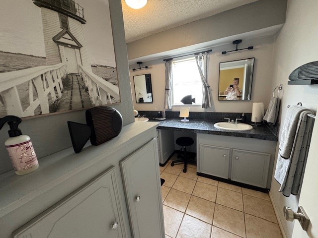 1571 Blue Water Drive Property Photo 12