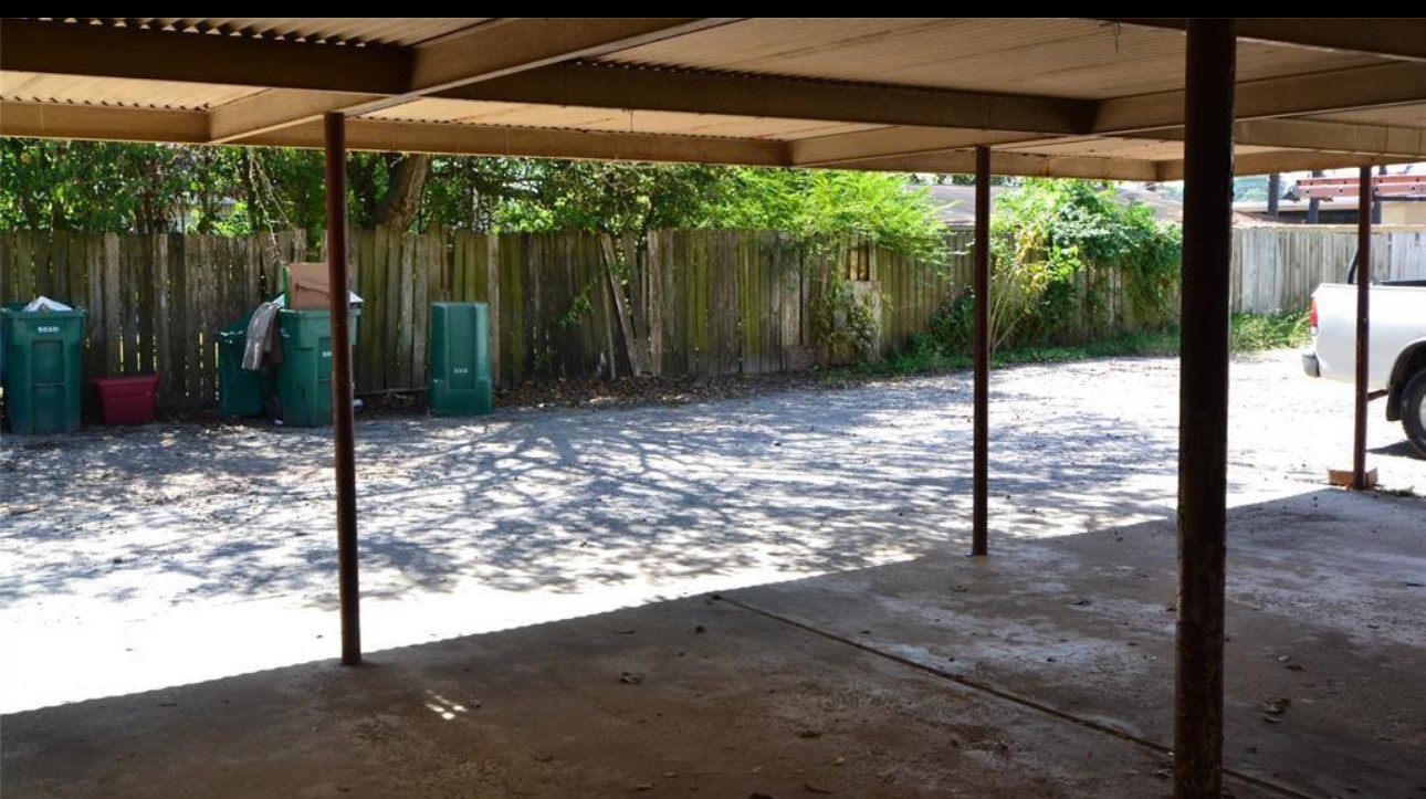 1867 Florida Drive Property Photo 9