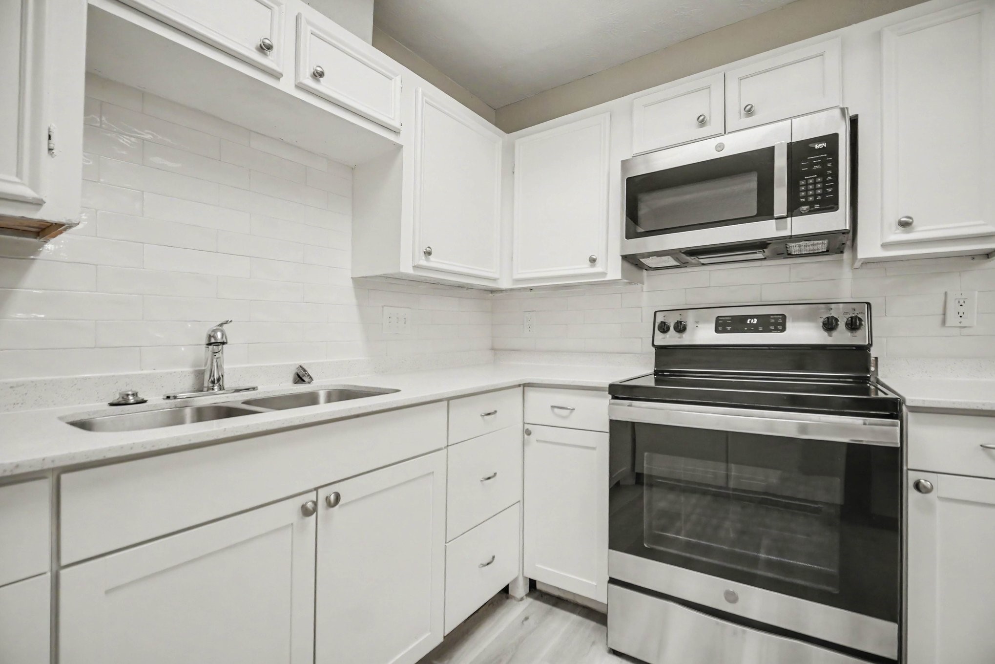 12843 Bamboo Forest Trail Property Photo 8