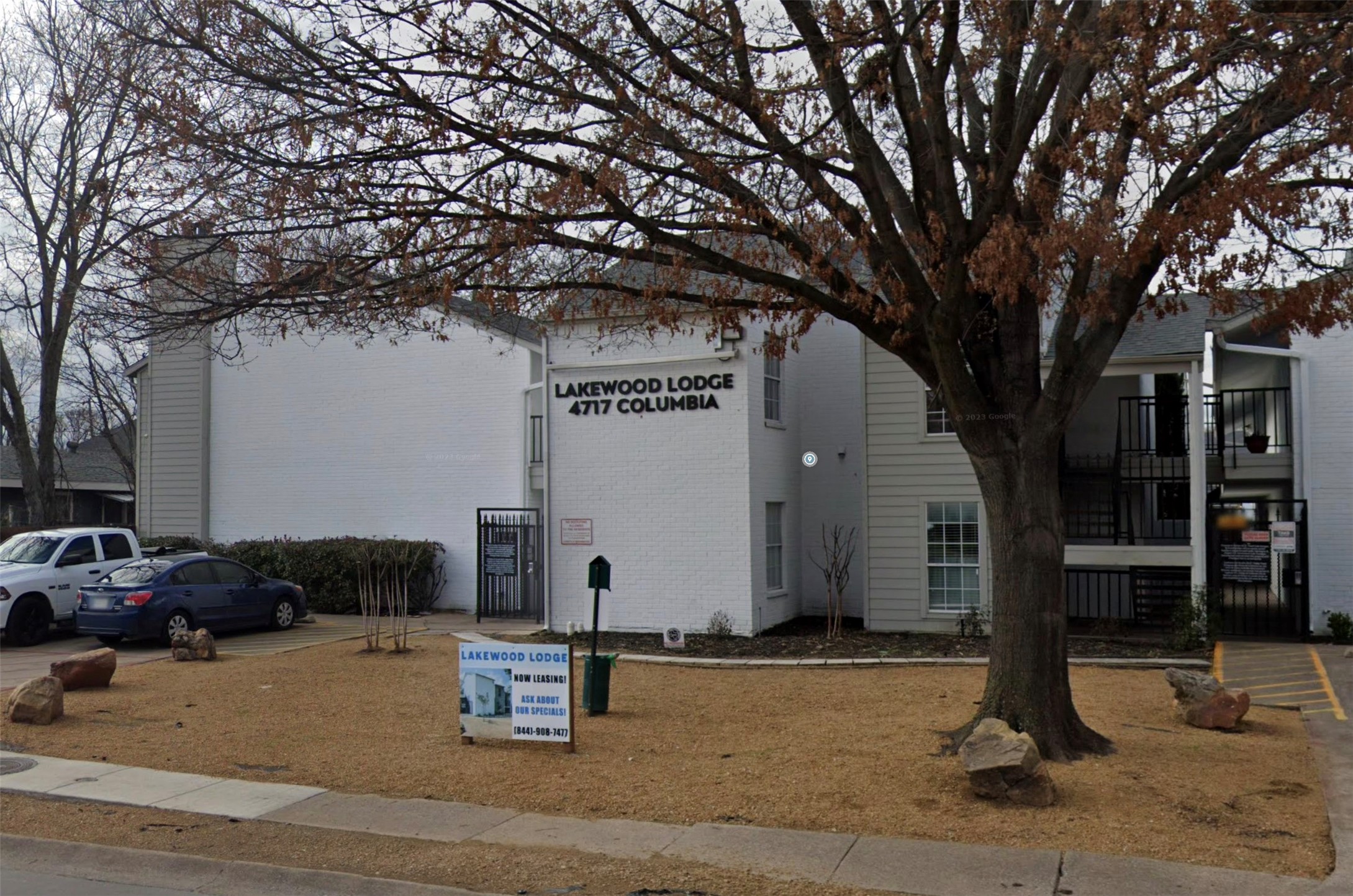 4717 Columbia Ave Property Photo 1