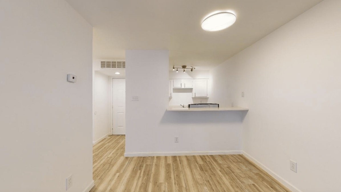 4717 Columbia Ave Property Photo 5