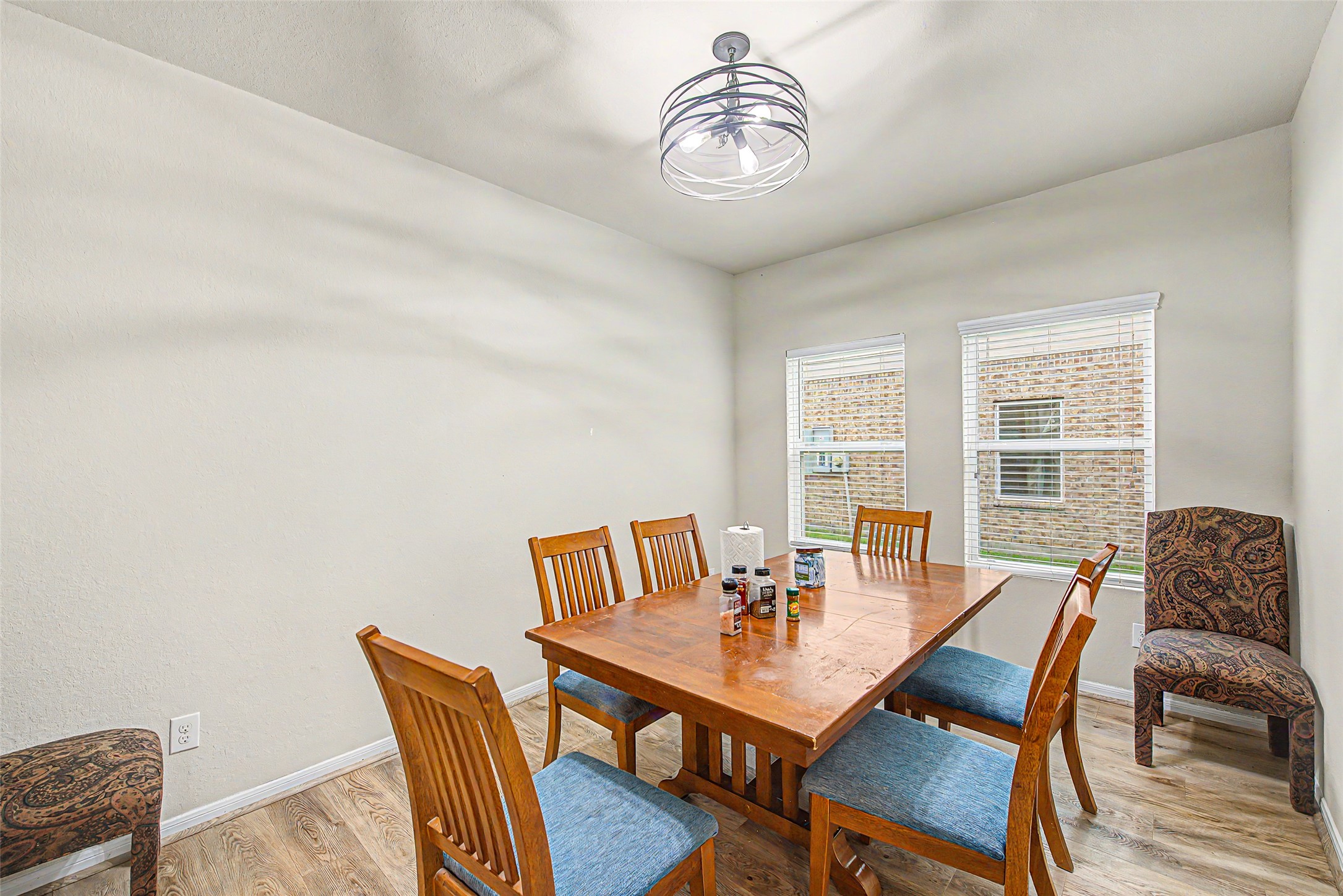 5006 Forest Hurst Glen Property Photo 14