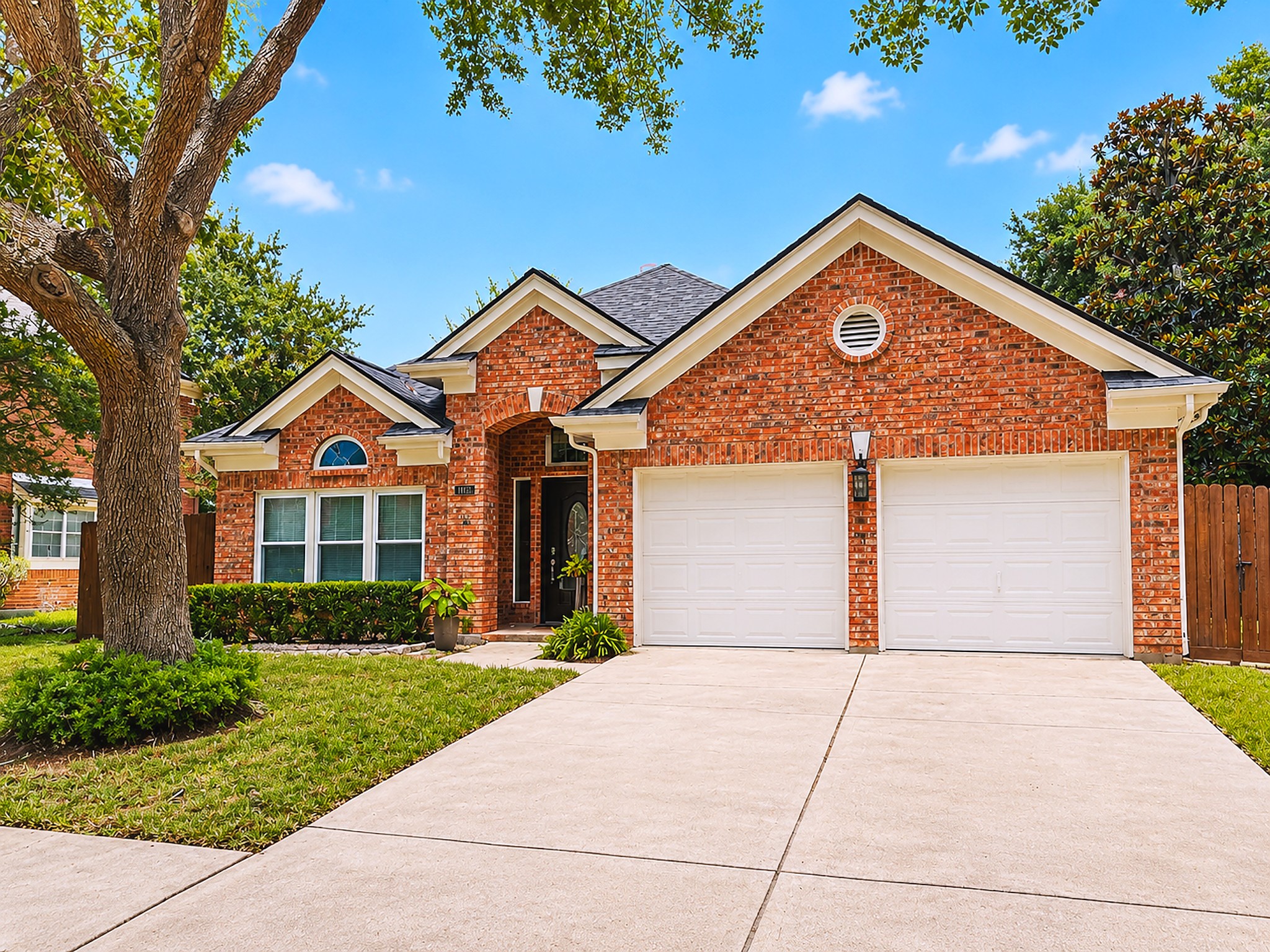 14122 Manderly Drive Property Photo 1