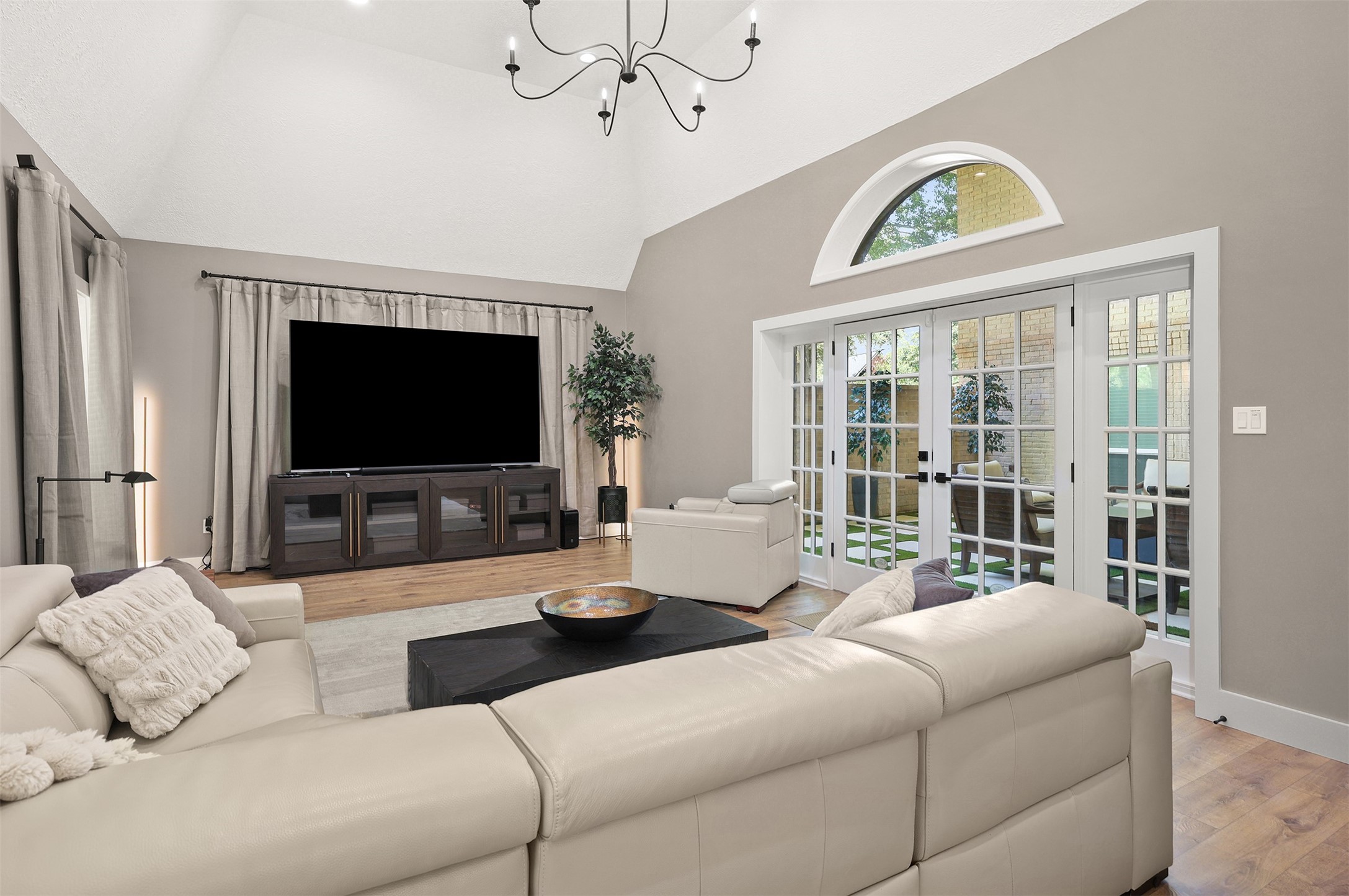 3012 Sea Pines Place Property Photo 13