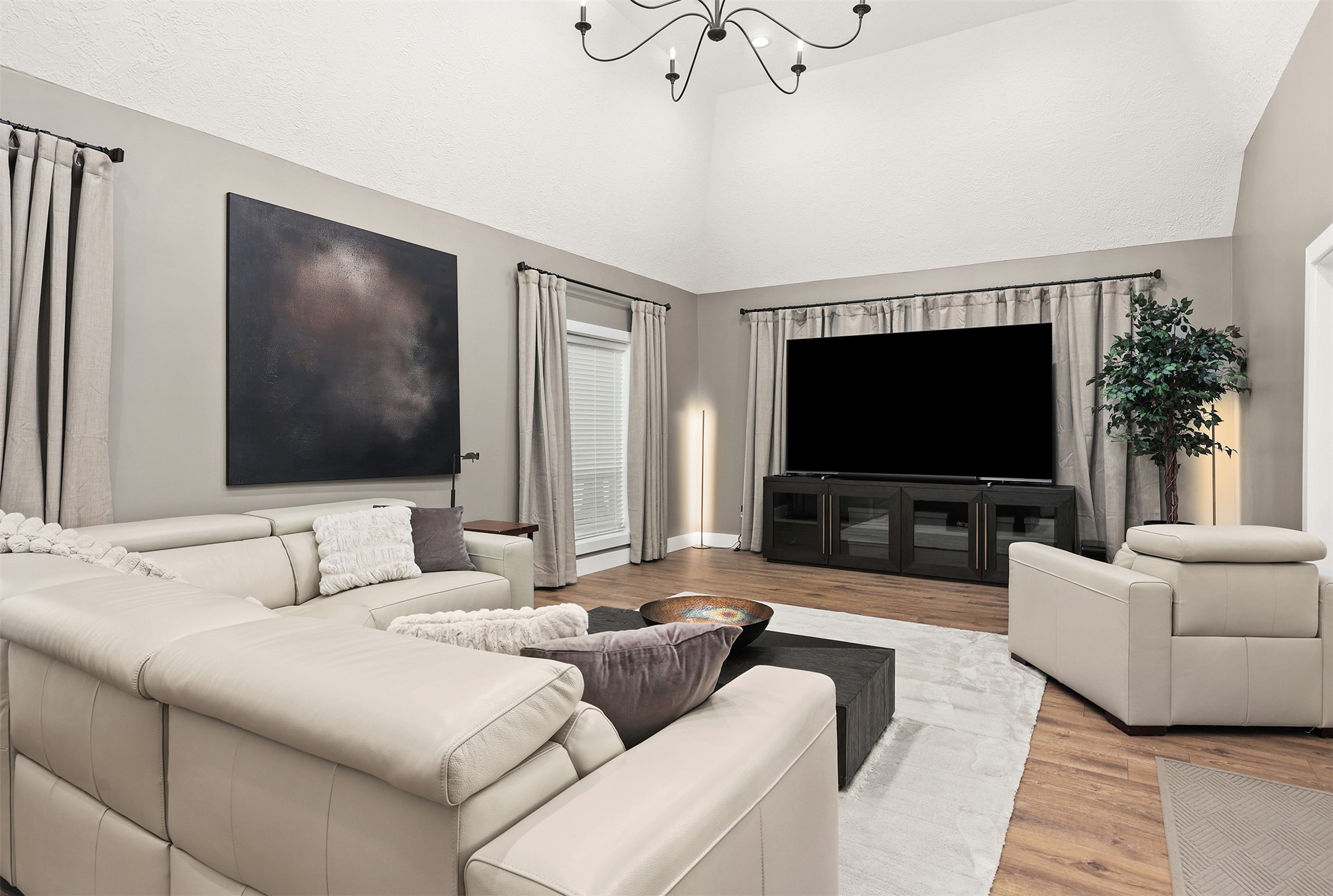 3012 Sea Pines Place Property Photo 14