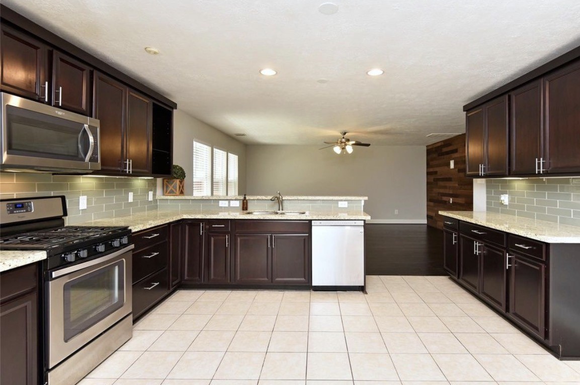 159 N Vesper Bend Circle Property Photo 7