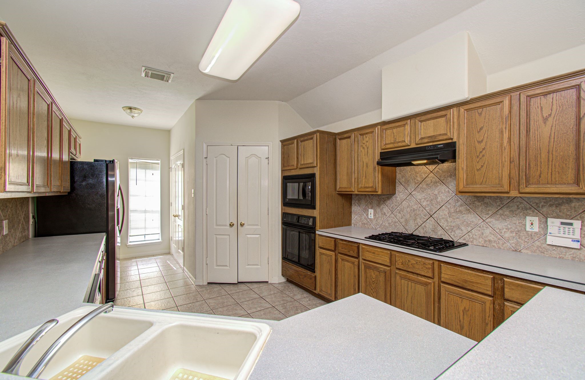 12203 Heritage Grove Drive Property Photo 15