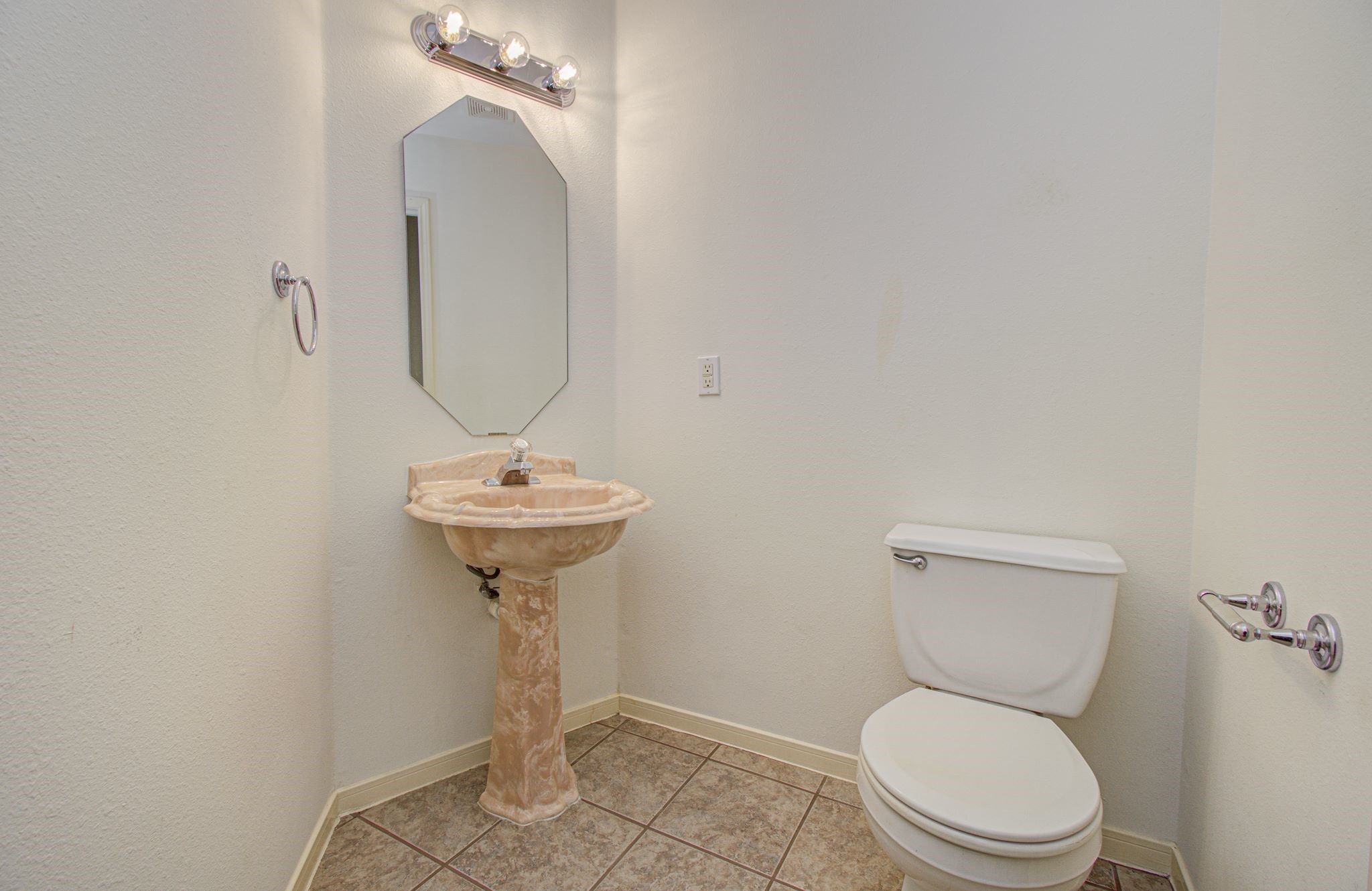12203 Heritage Grove Drive Property Photo 29