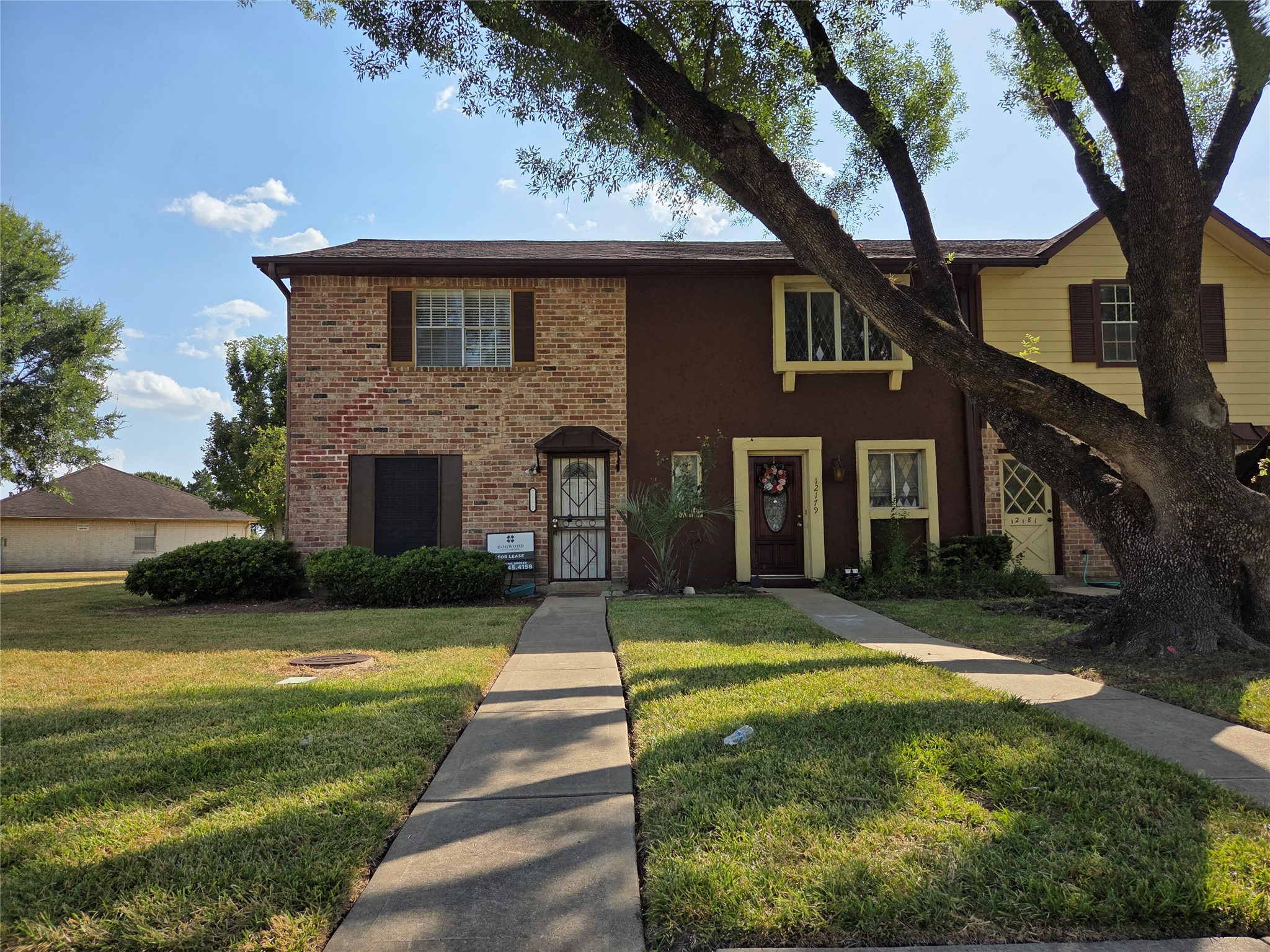 12177 Sharpview Drive Property Photo 2