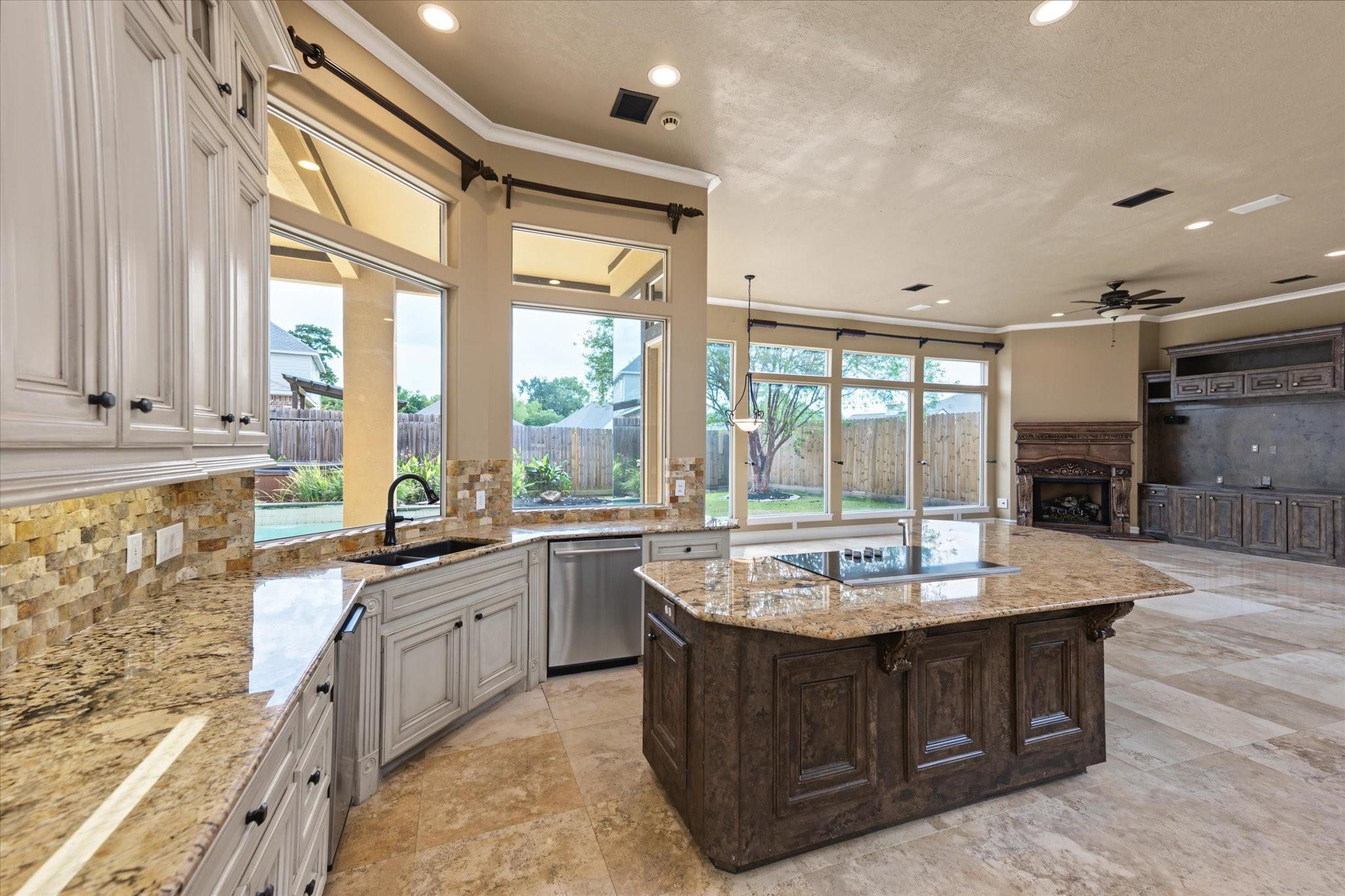15818 Conners Ace Drive Property Photo 16