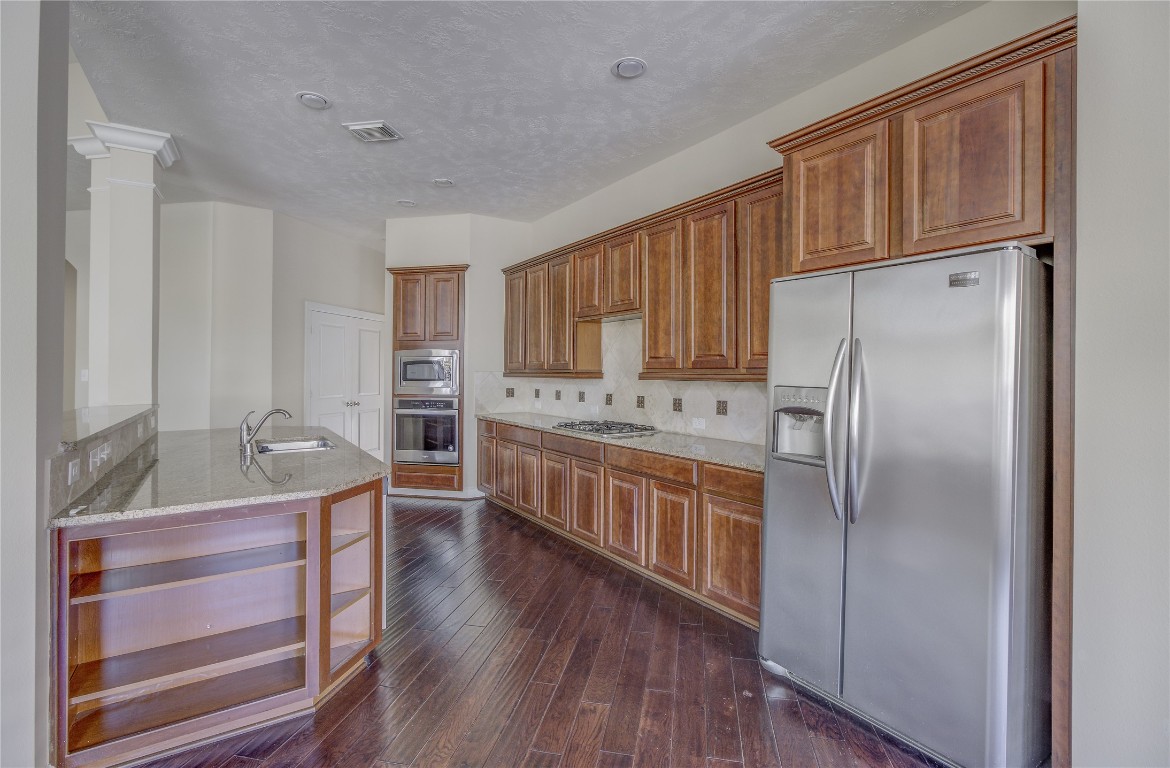 70 S Almondell Circle Property Photo 16