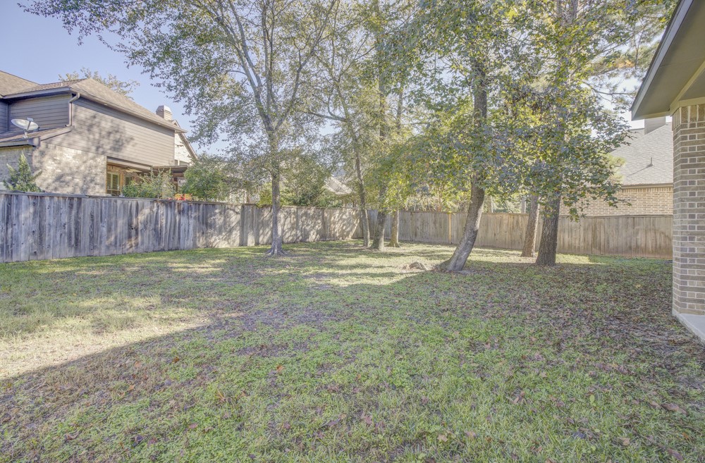 70 S Almondell Circle Property Photo 33