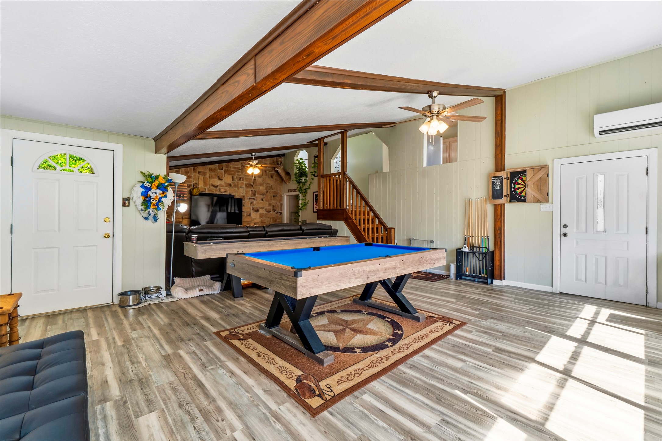 146 Creekside Drive Property Photo 12