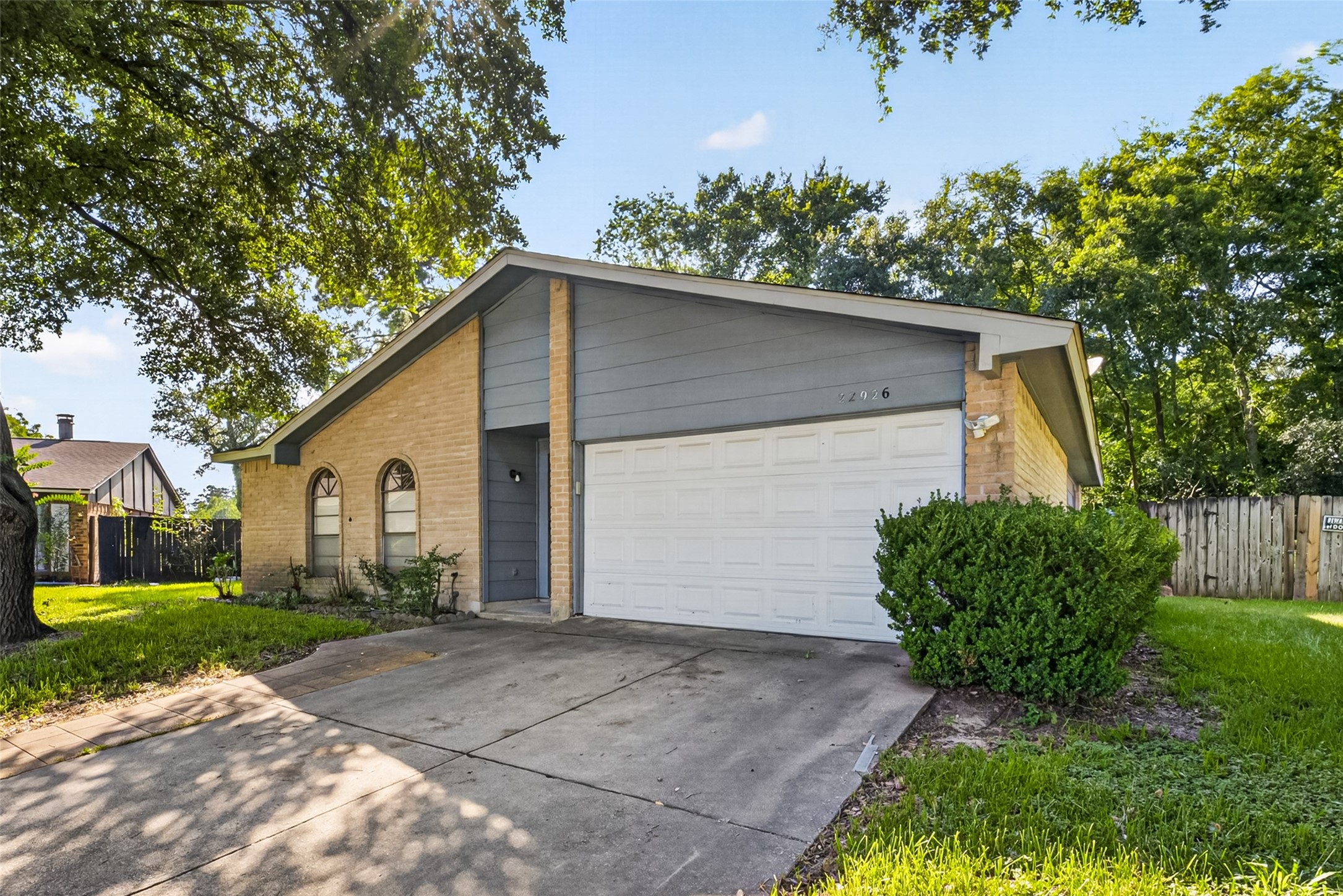 22926 Millgate Drive Property Photo 1