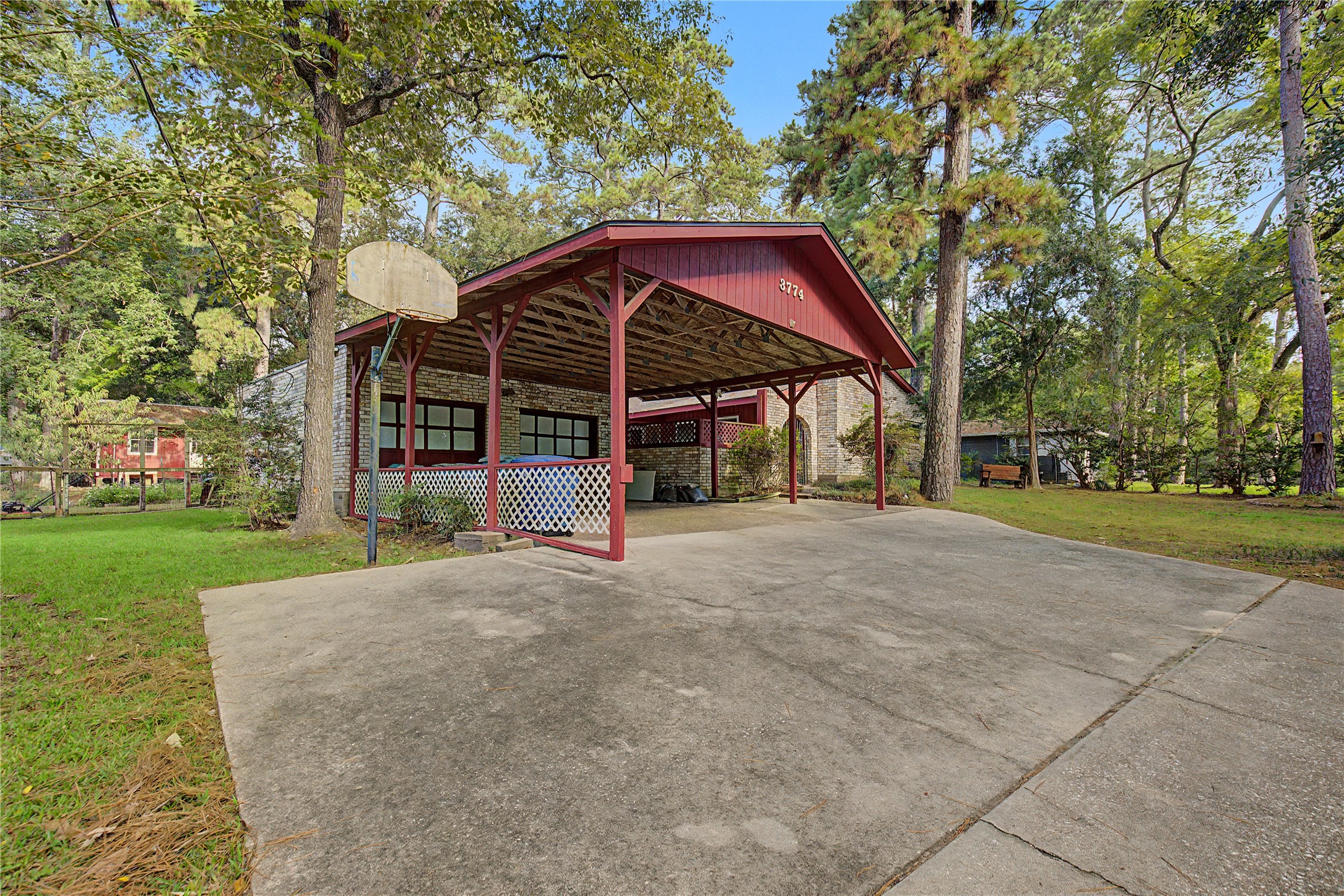 3774 Spring Drive Property Photo 1