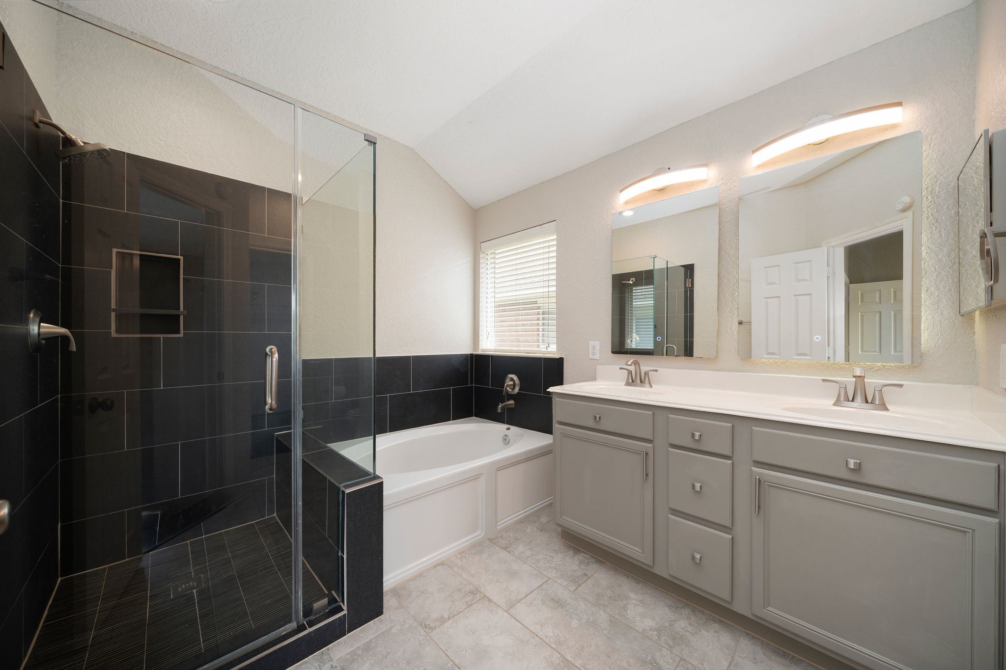 11138 Overland Trail Drive Property Photo 33