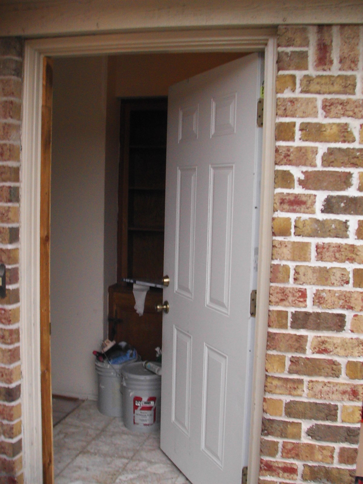 10806 Lynbrook Drive B Property Photo 7