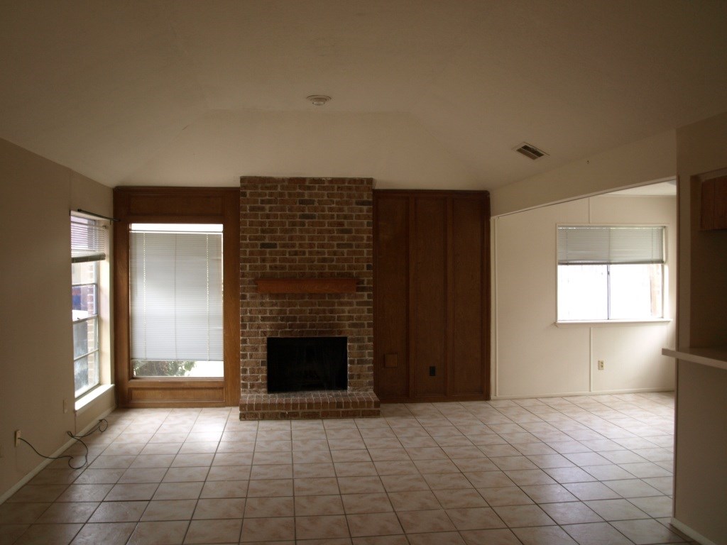 10806 Lynbrook Drive B Property Photo 17