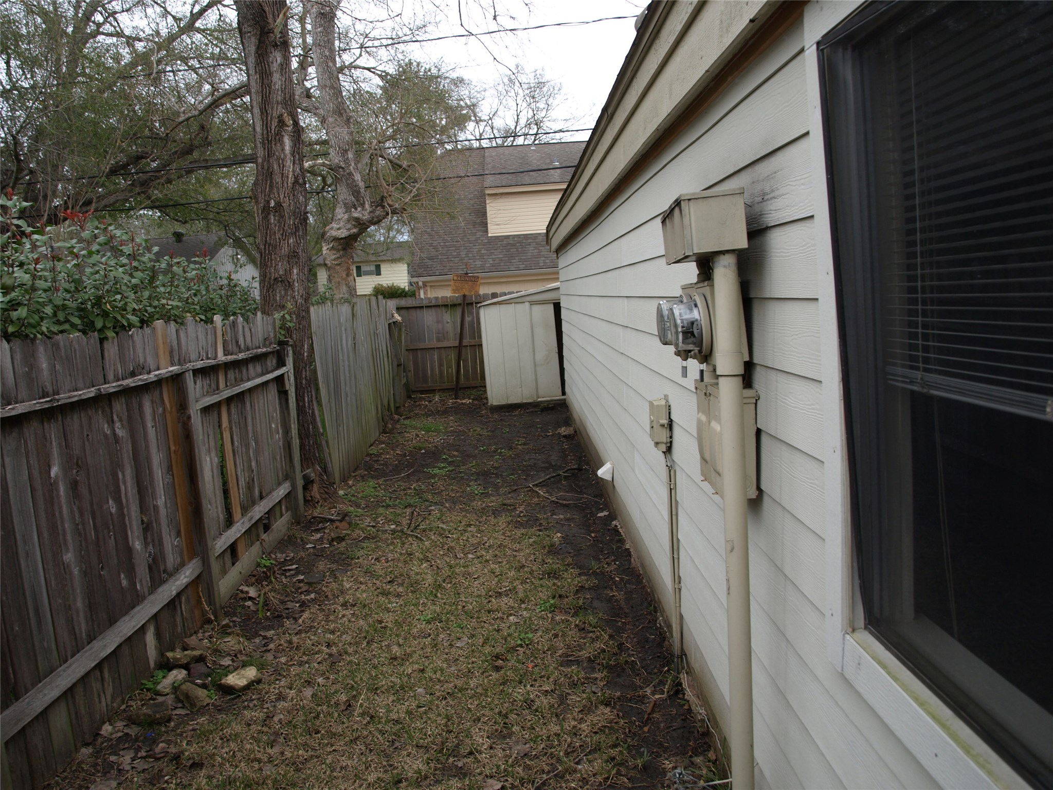 10806 Lynbrook Drive B Property Photo 21