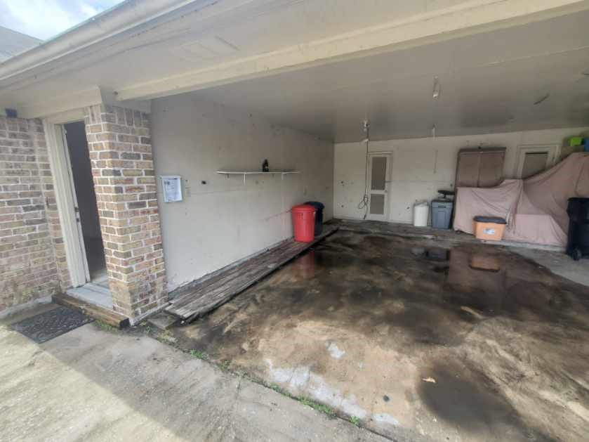 10806 Lynbrook Drive B Property Photo 38