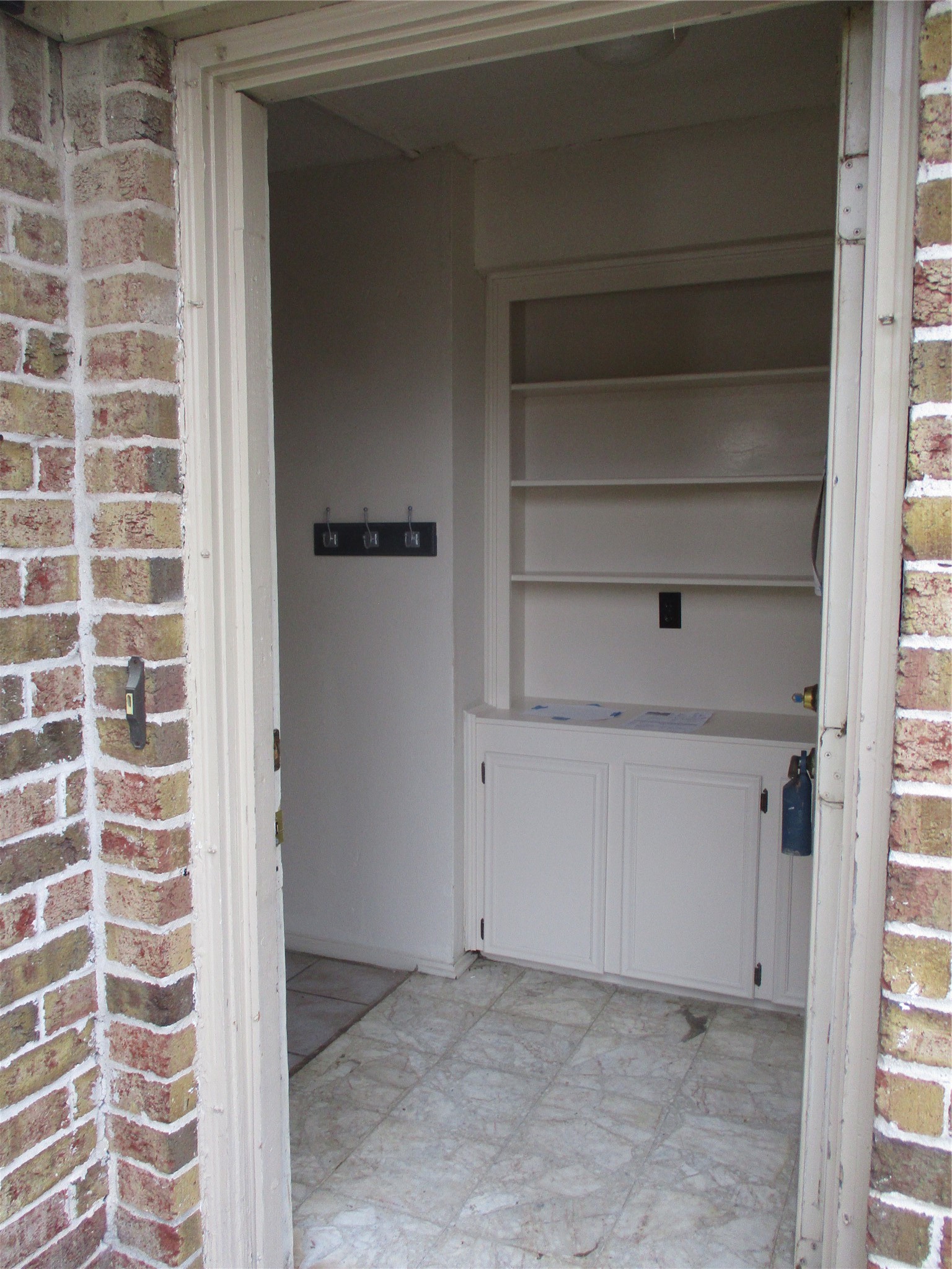 10806 Lynbrook Drive B Property Photo 40