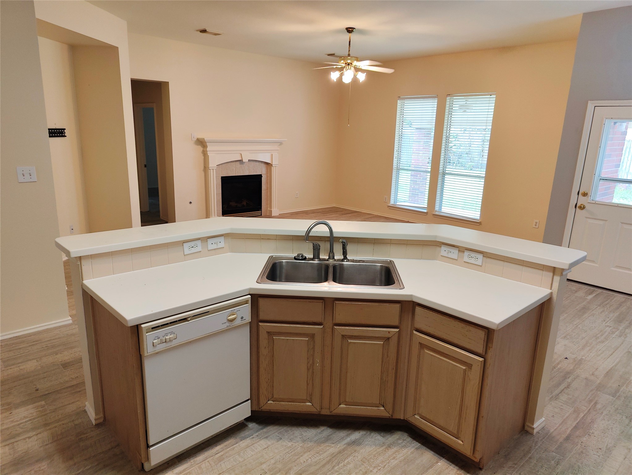 7127 Bristol Ridge Drive Property Photo 8