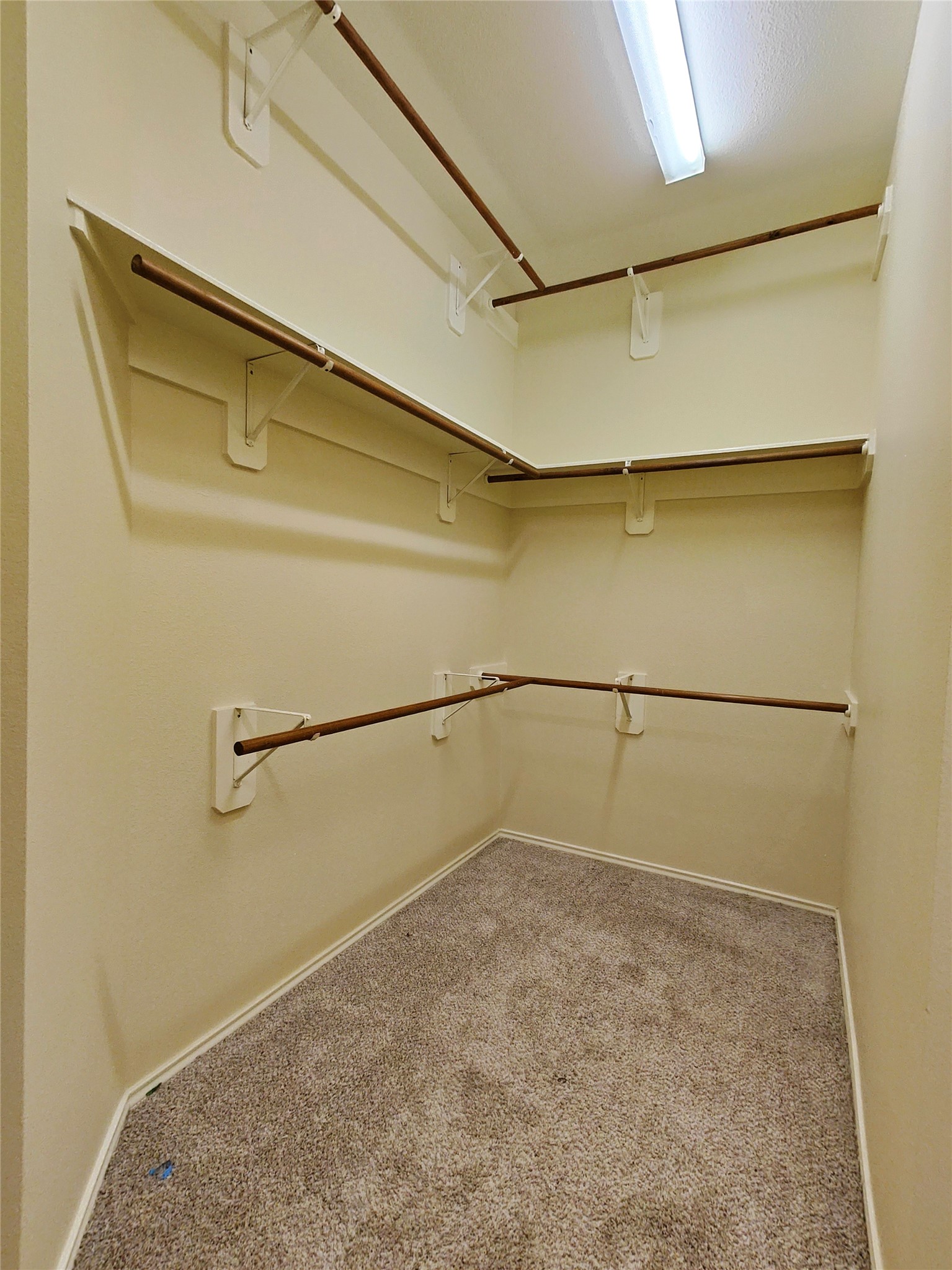 7127 Bristol Ridge Drive Property Photo 23