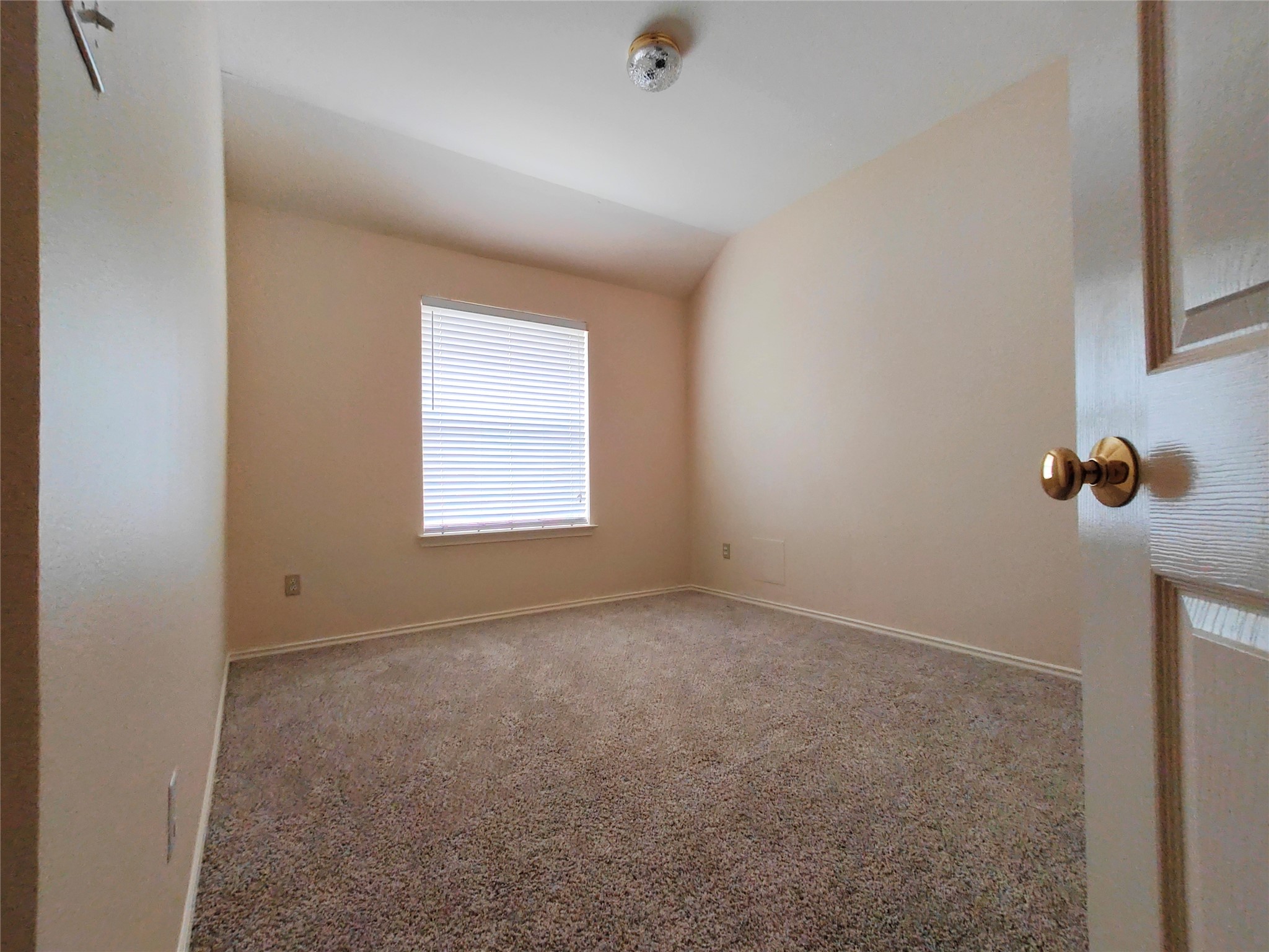 7127 Bristol Ridge Drive Property Photo 27