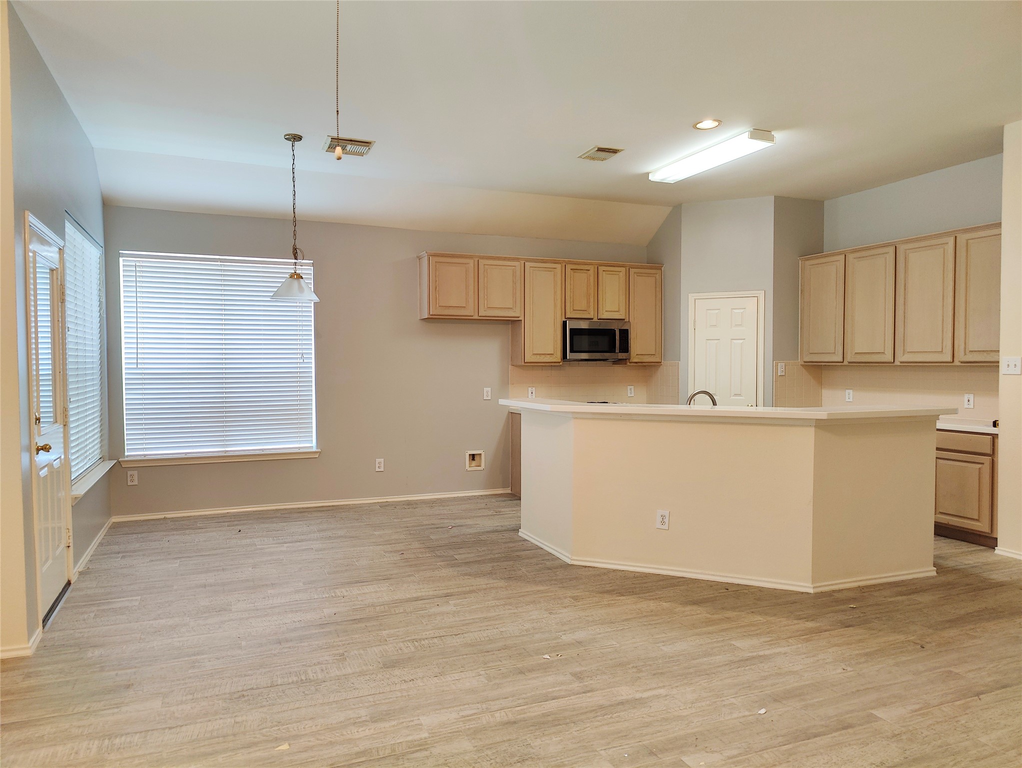 7127 Bristol Ridge Drive Property Photo 29