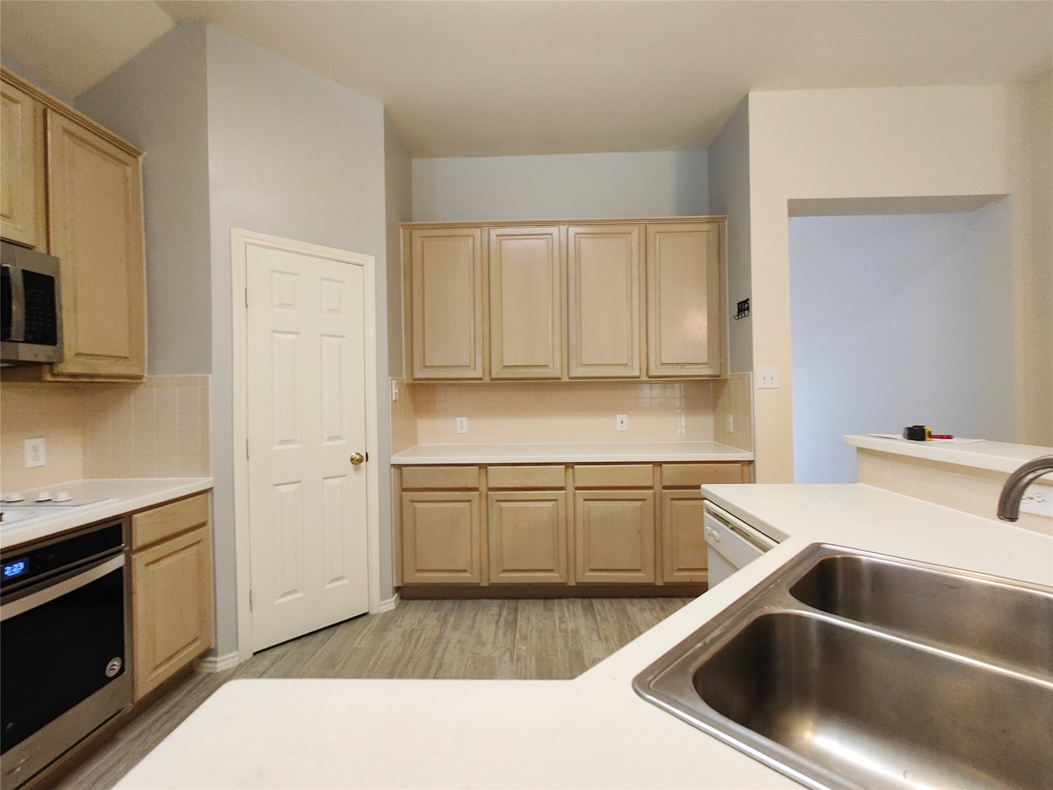7127 Bristol Ridge Drive Property Photo 30